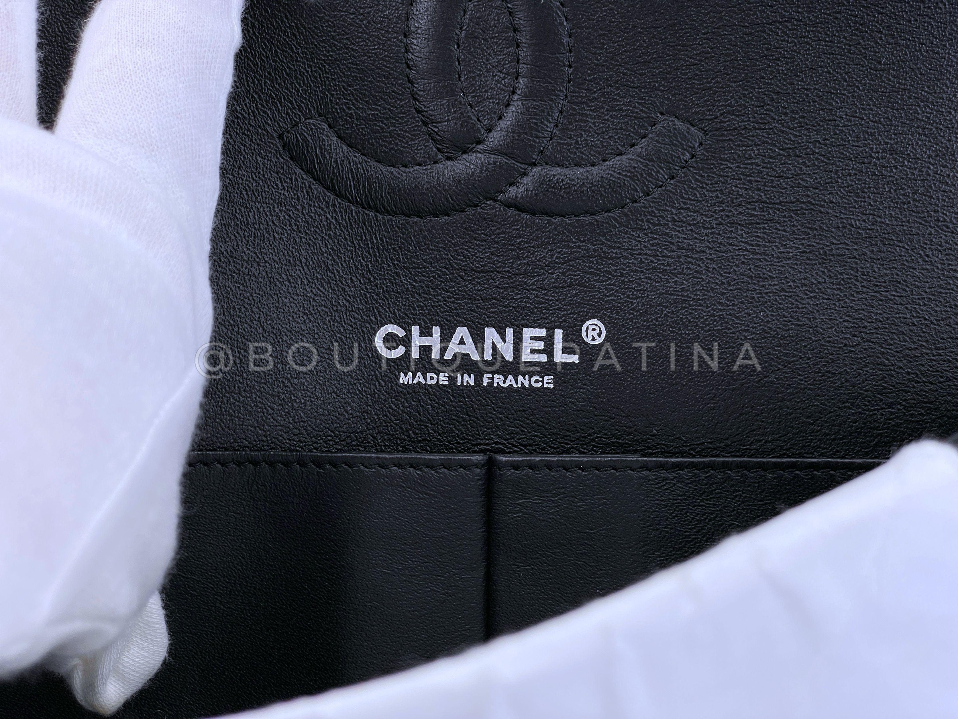 Chanel 2009 Black Caviar Medium Classic Double Flap Bag SHW  65078 For Sale 6