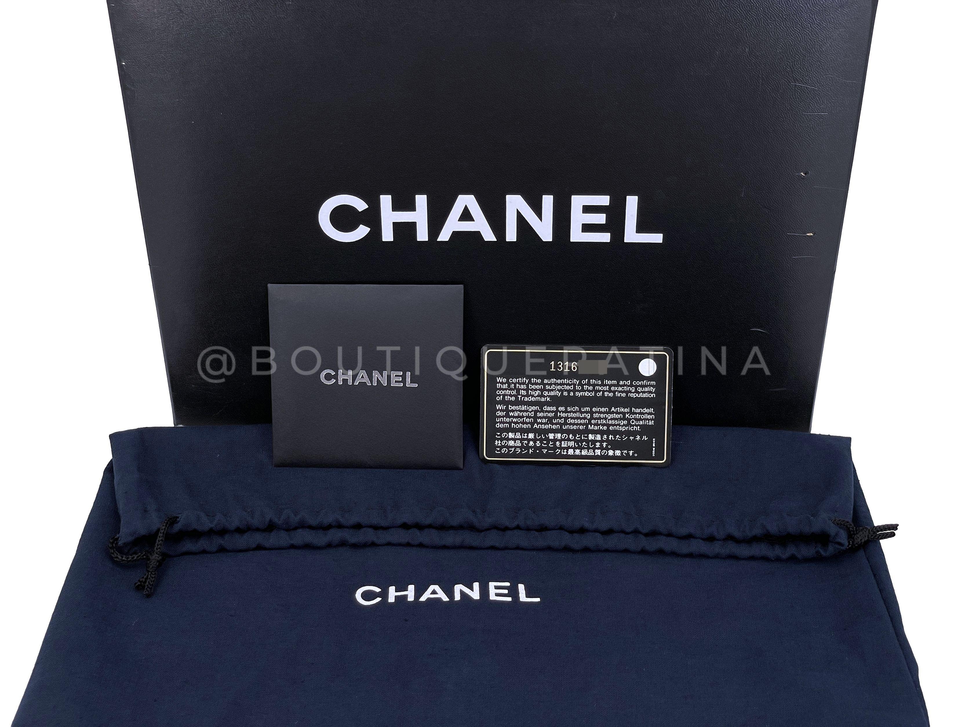 Chanel 2009 Black Caviar Medium Classic Double Flap Bag SHW  65078 For Sale 8