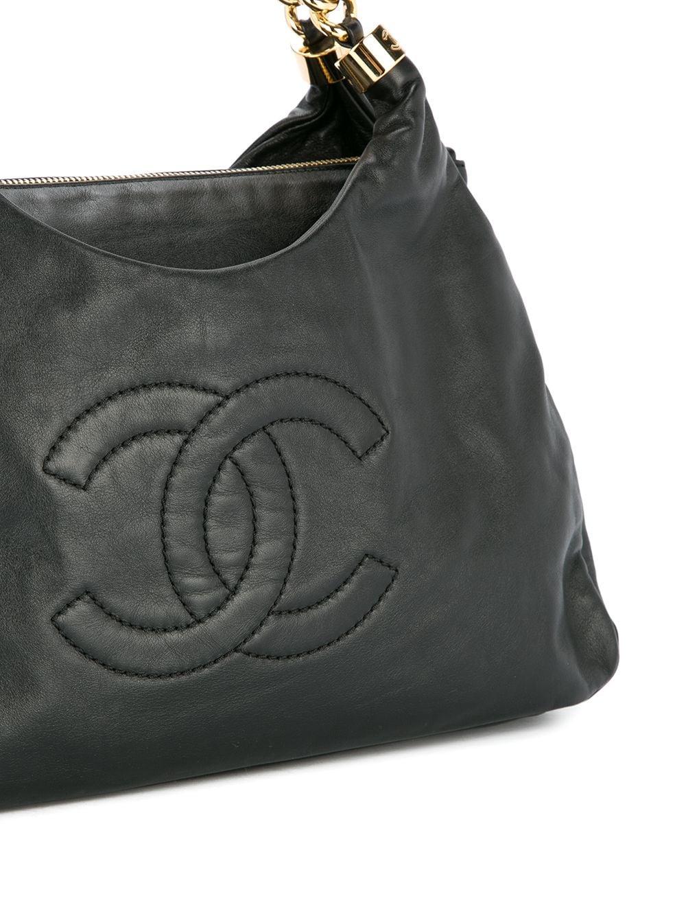 Chanel 2009 Logo CC Catena spessa Pelle di vitello nera Hobo Spalla Tote In condizioni buone in vendita a Miami, FL