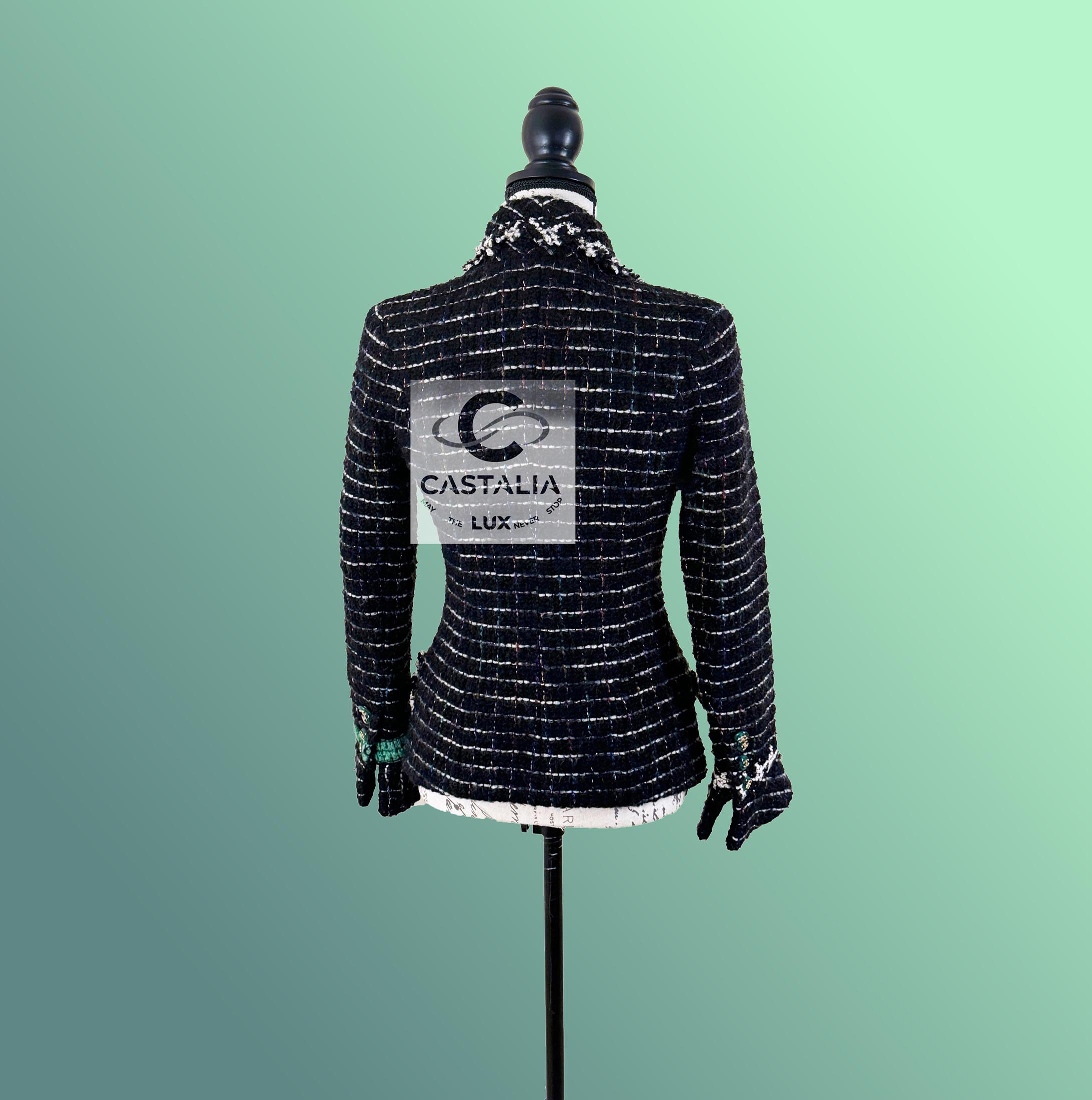 Chanel 2009 The Connoisseur's Gem Chaqueta de tweed negro 36 FR en venta 8