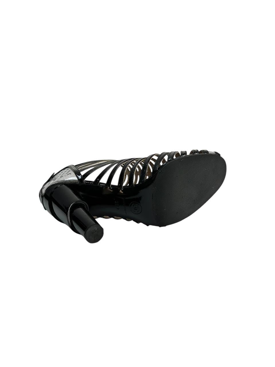 Women's Chanel 2009 Interlocking CC Logo Sandals Sz.38.5 For Sale