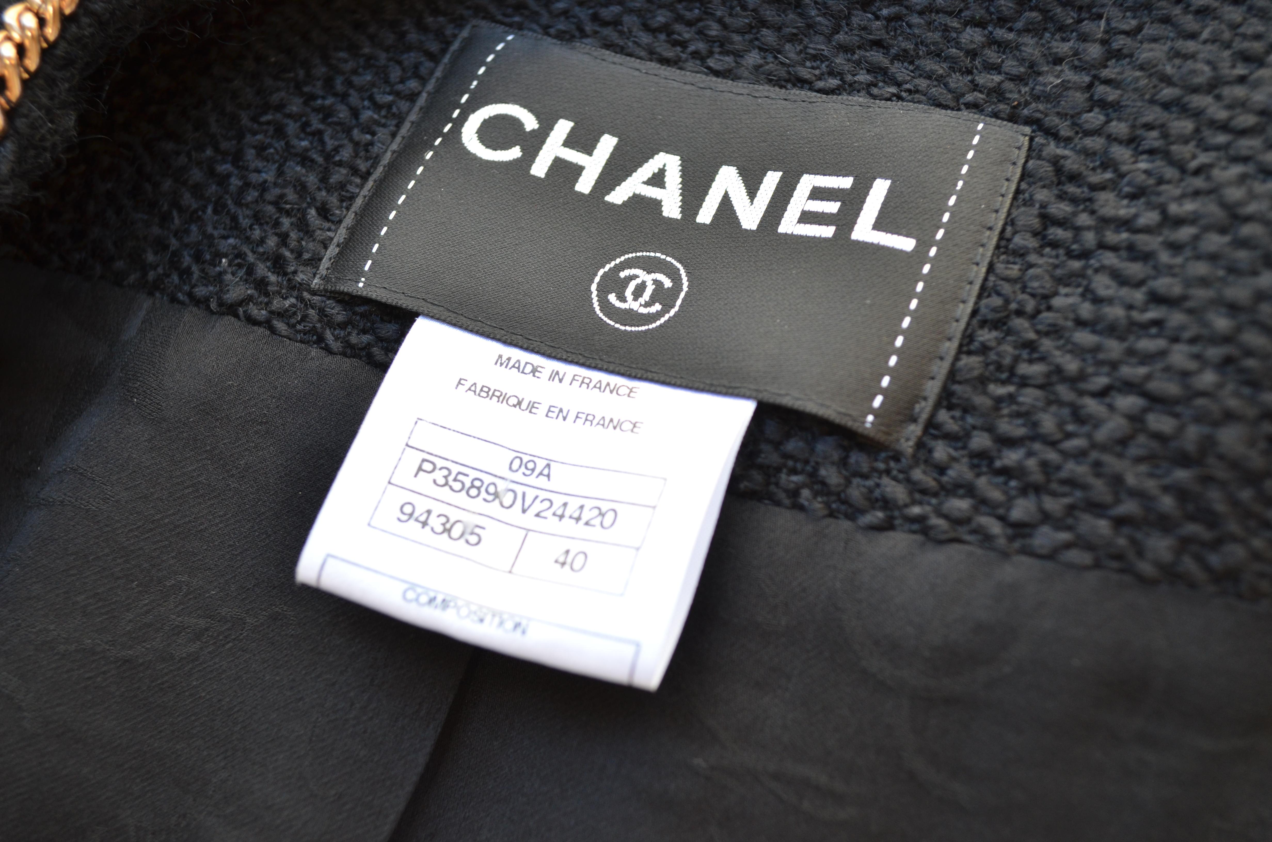 Chanel 2009 Moscow Black Jacket with Chain Jewel 4