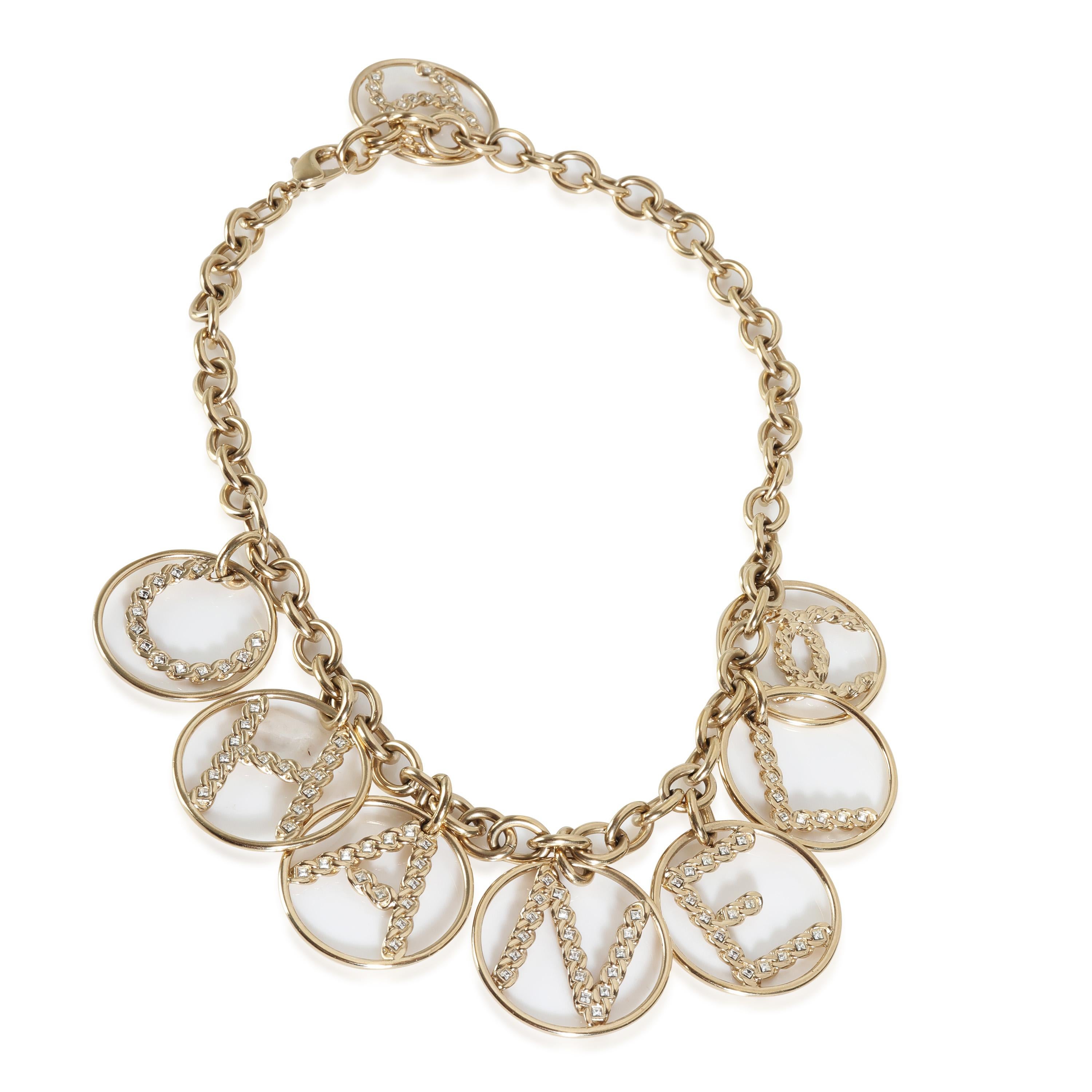 Collar Chanel 2009 en  Chapado en oro

DETALLES PRINCIPALES
SKU: 144359
Título del listado: Collar Chanel 2009 en  Chapado en oro
Descripción del estado: Se vende por 1850 USD. En excelente estado. 17 cm de longitud.
Marca: Chanel
Colección/Serie: