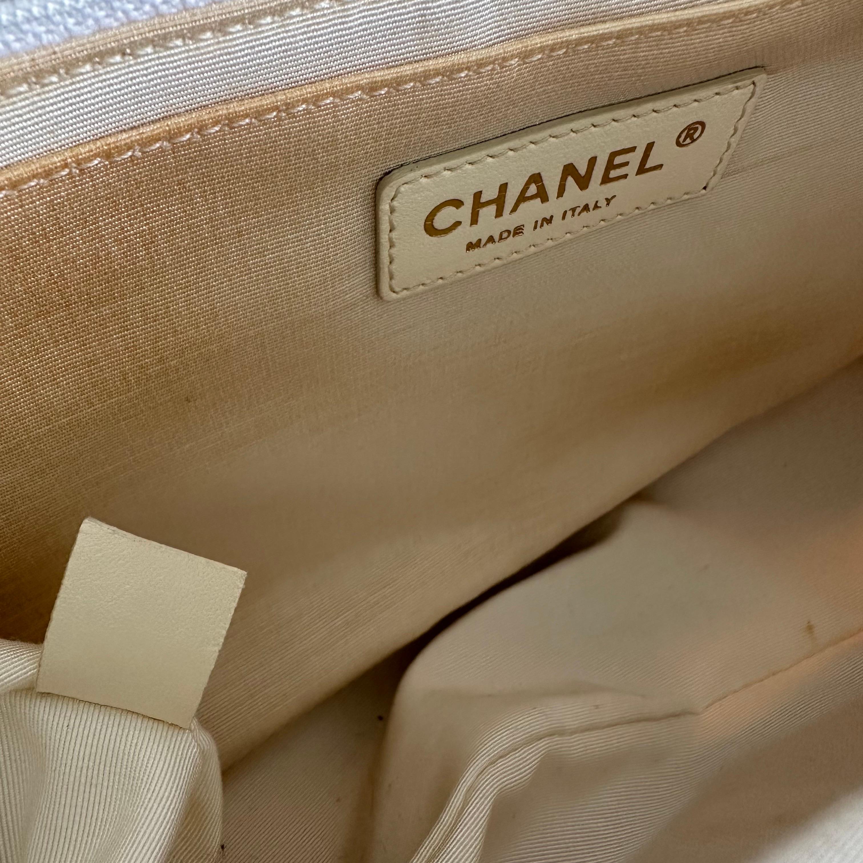Chanel 2009 Resort Pastel Multicolor 2.55 Reissue Satin Nylon Reissue Flap Bag For Sale 12