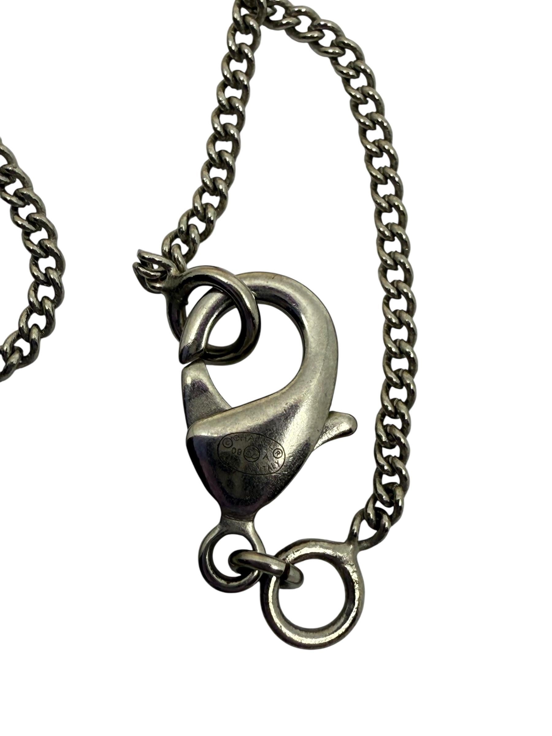 Chanel 2009 Muñeca Rusa Moscú Collar largo en venta 1