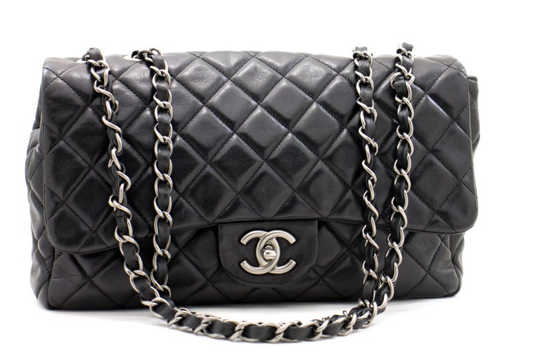 CHANEL 2009 Single Chain Flap Shoulder Bag Black Quilted Leather For