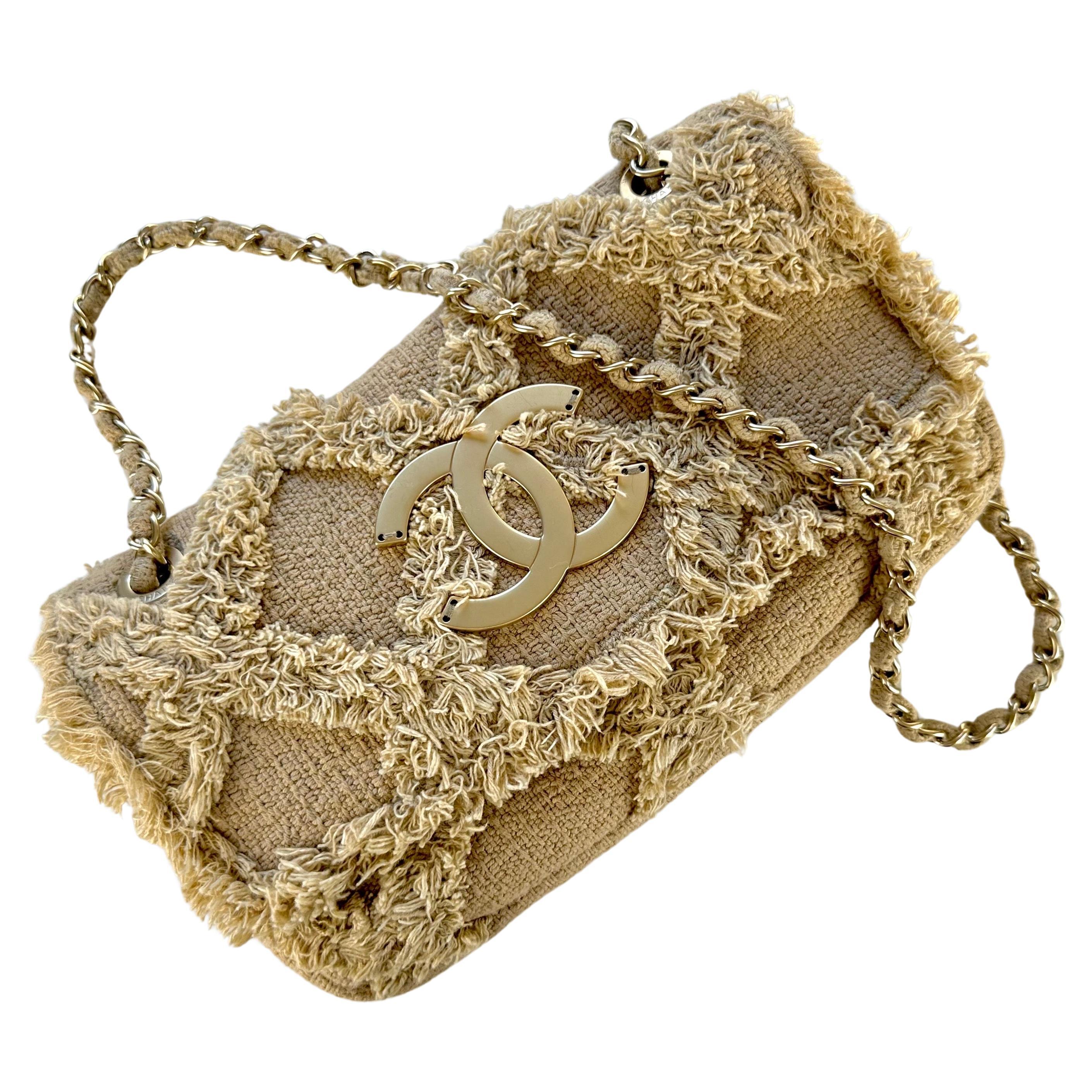 Chanel 2009 Small Sized Beige Tweed Fringe Organic Crochet Nature Flap Bag en vente 2