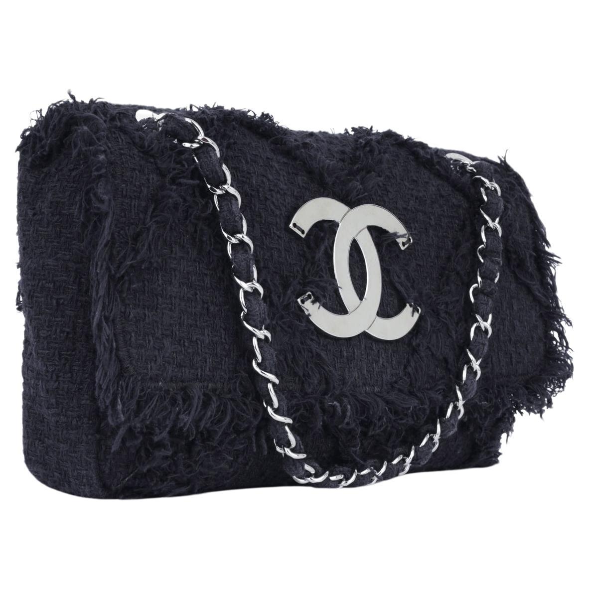 Chanel 2009 Small Sized Beige Tweed Fringe Organic Crochet Nature Flap Bag For Sale 1