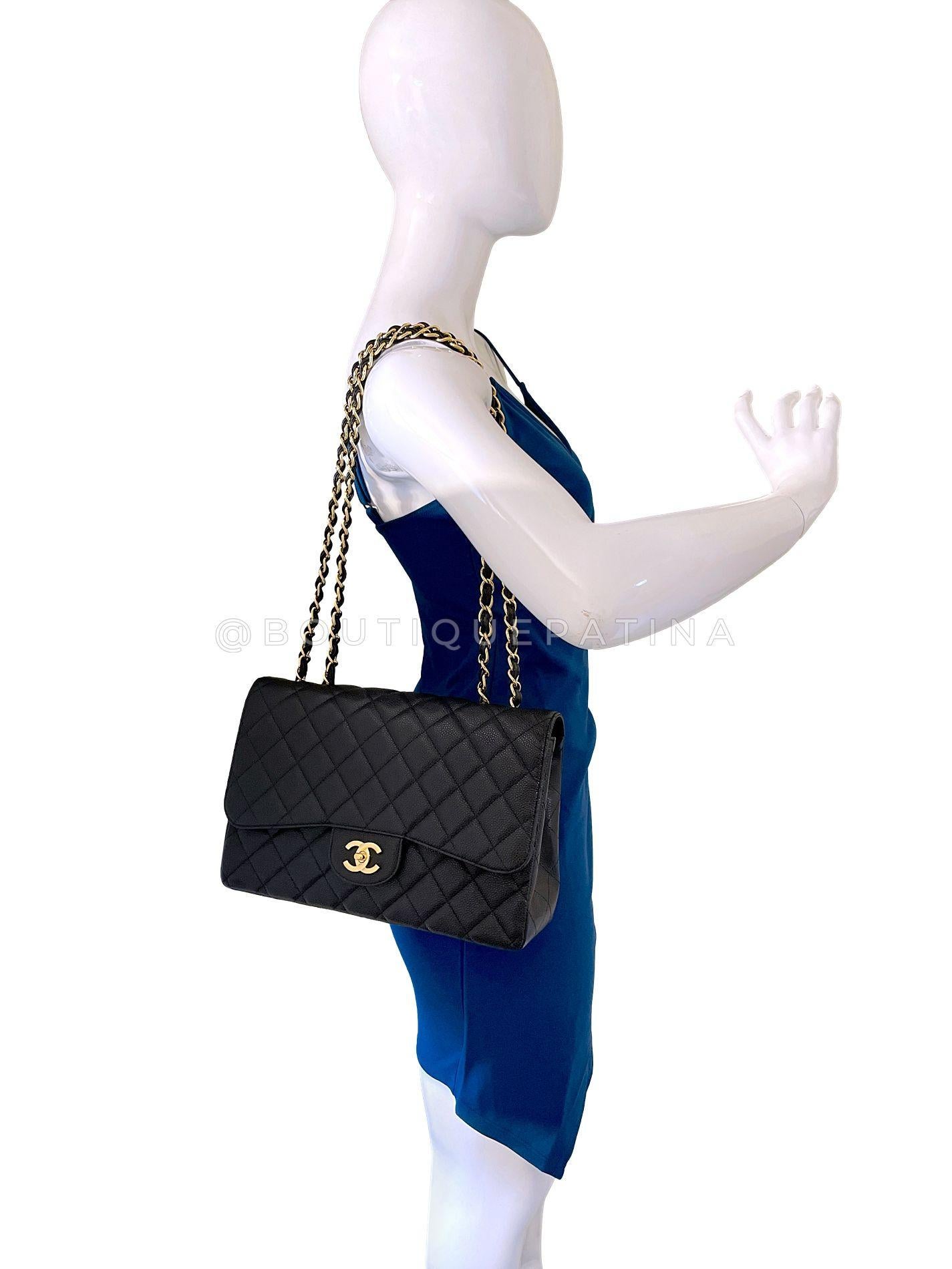 Chanel 2010 Black Caviar Jumbo Classic Flap Bag Single GHW 66829 en vente 8