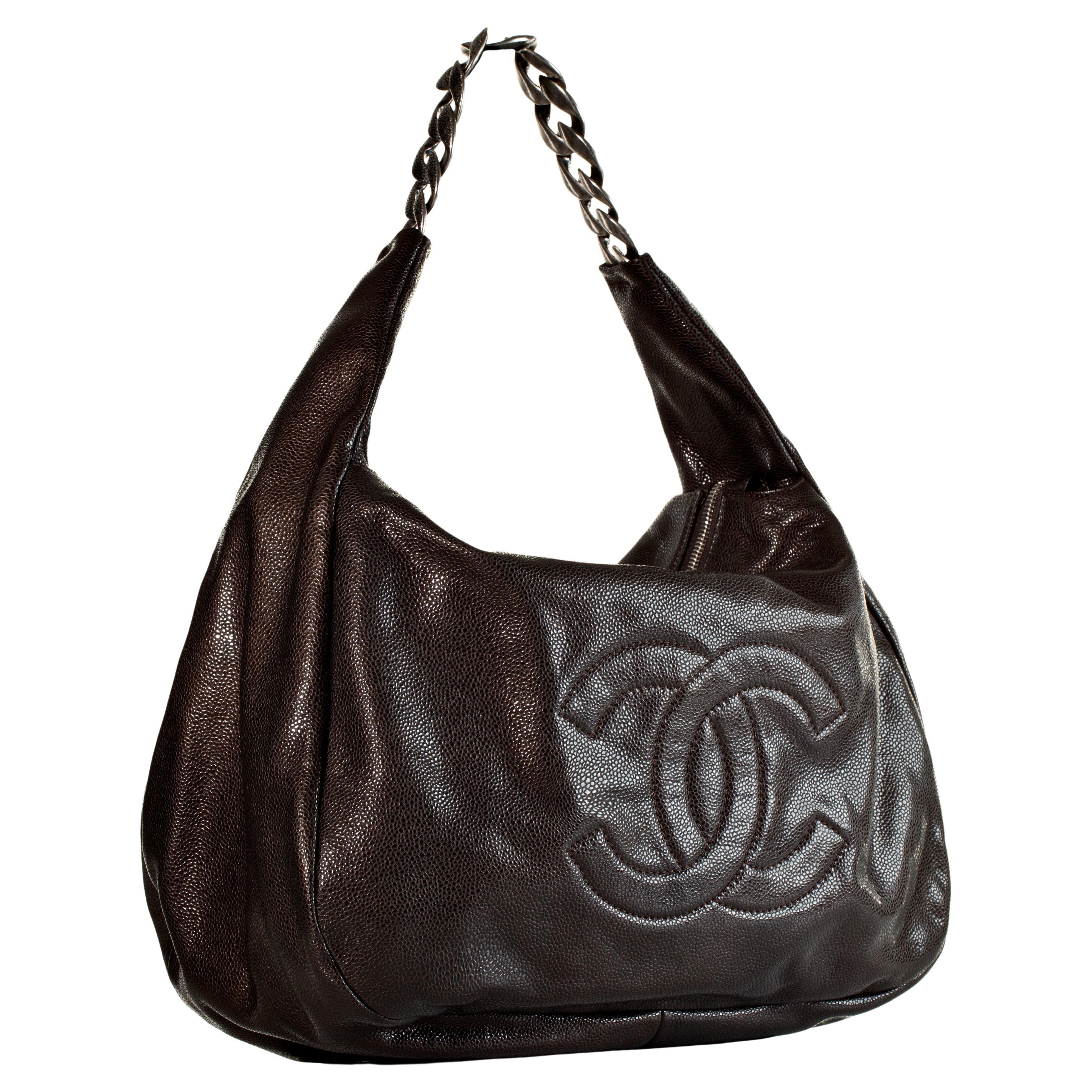 Chanel 2010 Brown Pebbled Caviar Hobo Antique Chain Shopper Satchel Bag  In Good Condition For Sale In Miami, FL