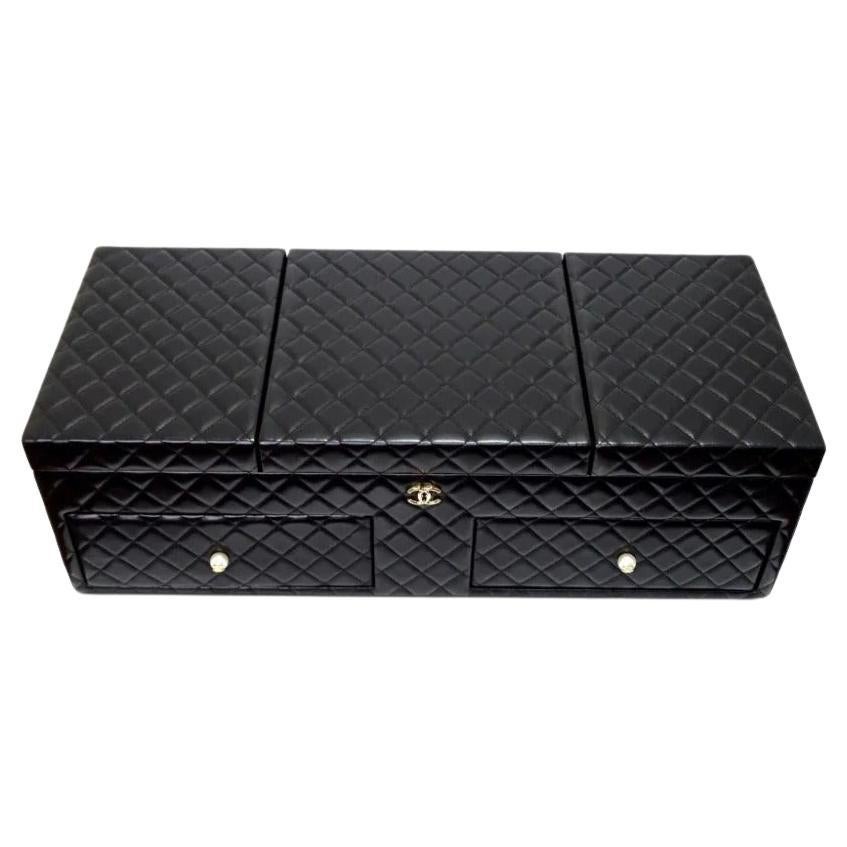 Chanel 2010 Diamond Quilted Lambskin Giant Jewelry Decor Case For Sale