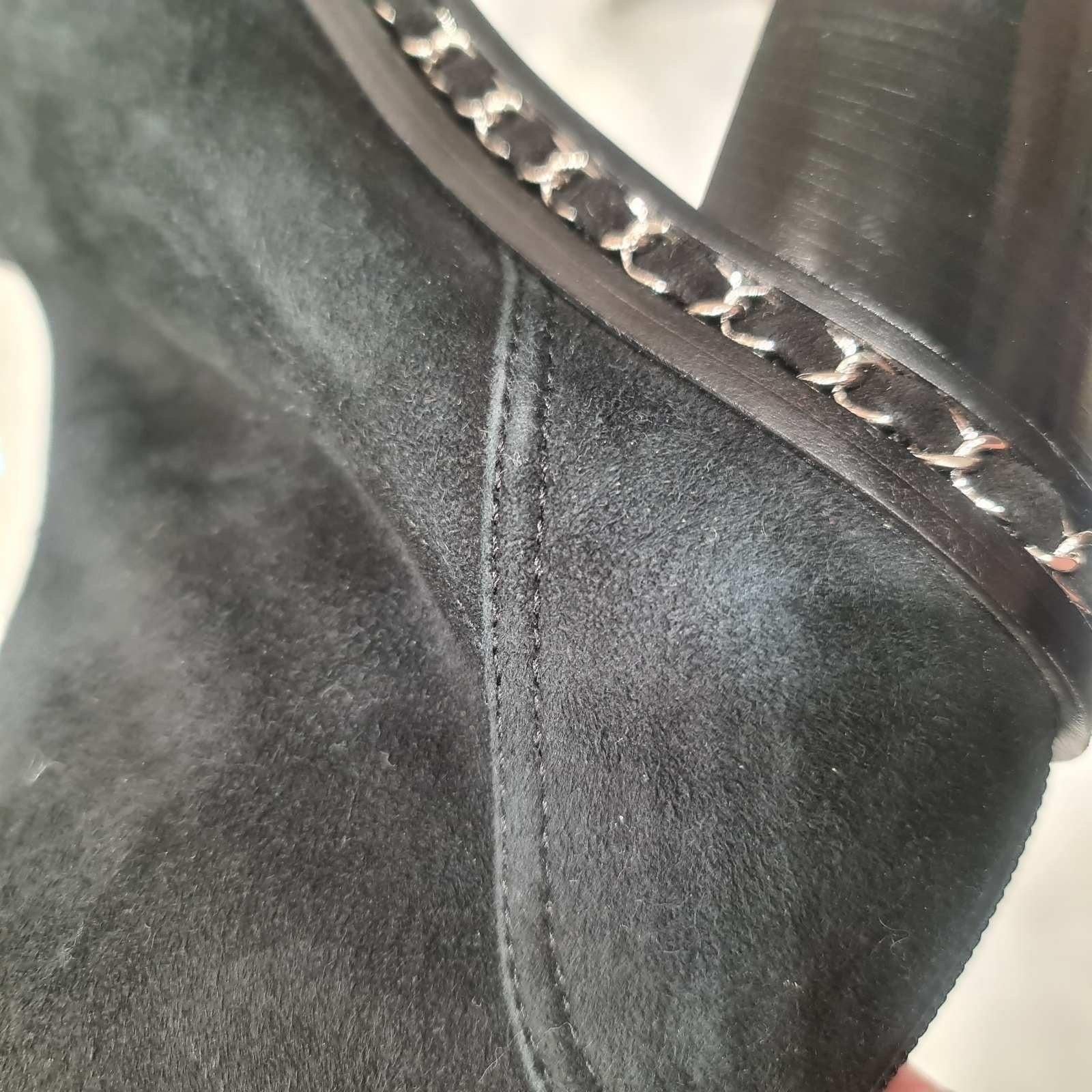 Chanel 2010 Logo CC Interlocking Stivali a calza in camoscio nero Sz.40 in vendita 4