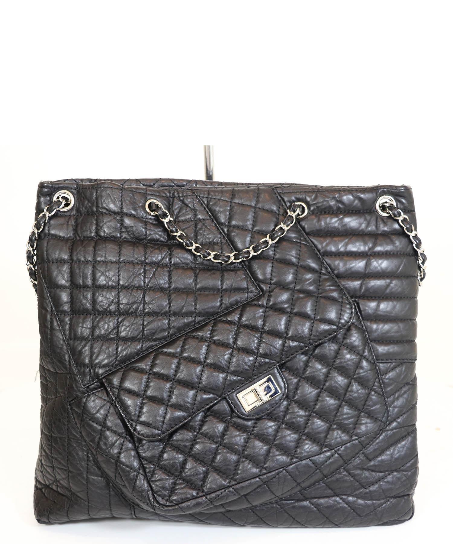 Chanel 2010 Karl Cabas Black Leather Tote 5