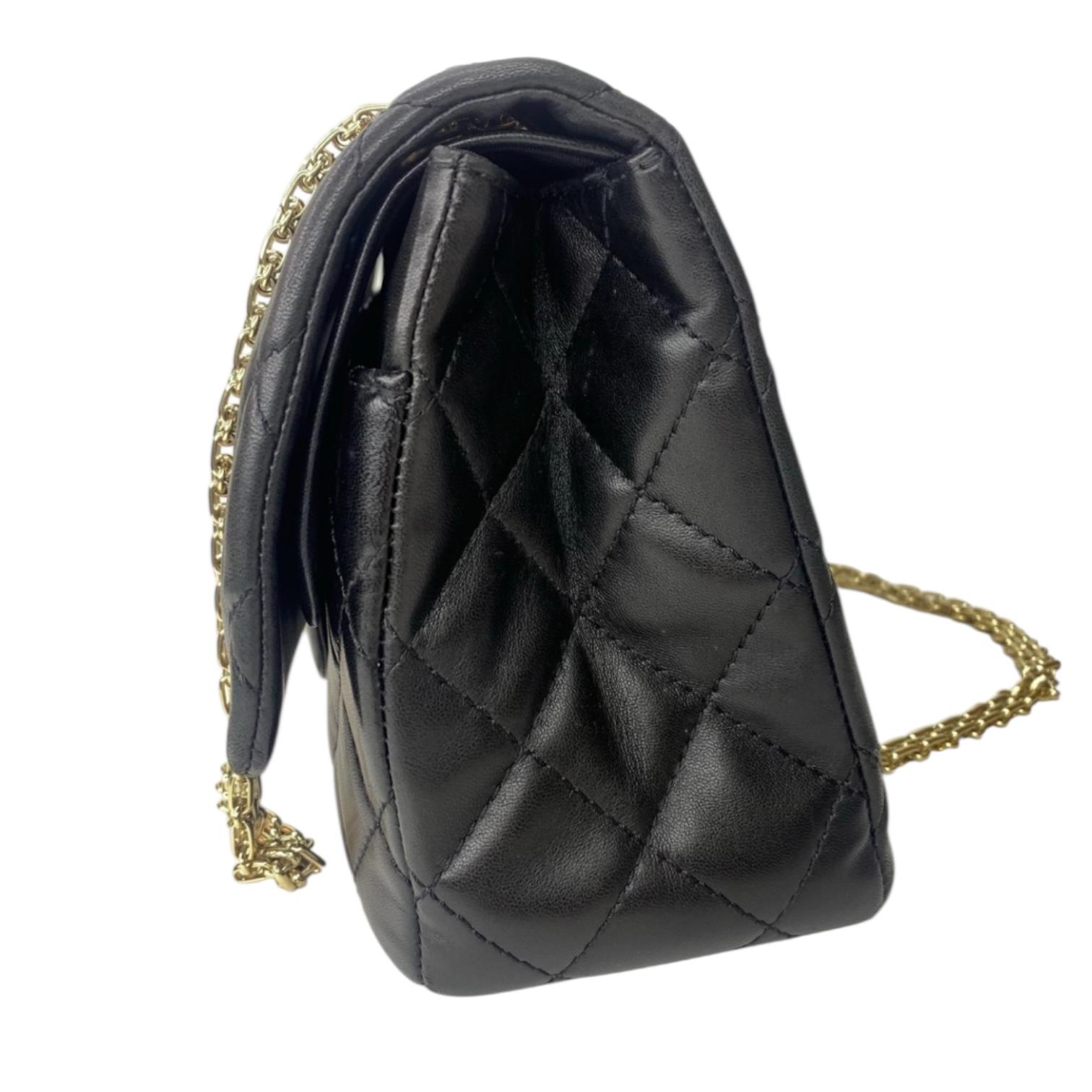 Donna Chanel 2010 Paris Shanghai China Doll 2.55 Reissue Jumbo classic Flap bag in vendita