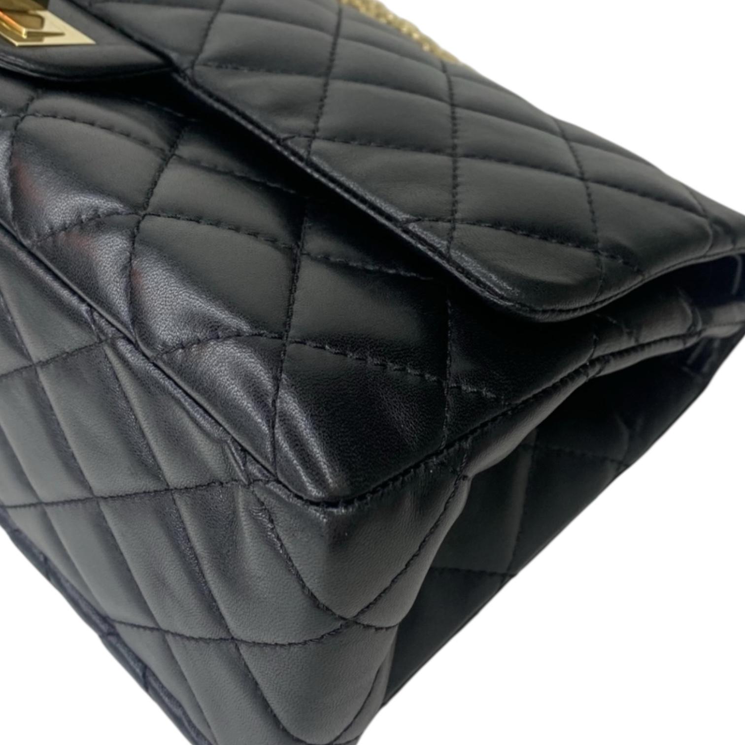 Chanel 2010 Paris Shanghai China Doll 2.55 Reissue Jumbo classic Flap bag in vendita 1