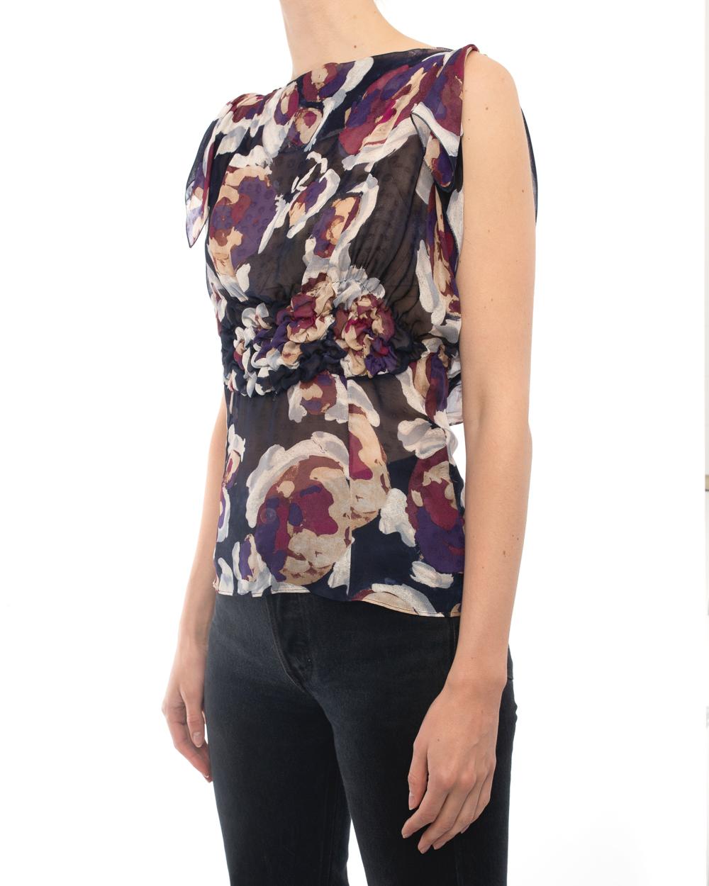 Chanel 2010 Resort Runway Sheer Purple Silk Floral CC Top - S In Excellent Condition For Sale In Toronto, ON