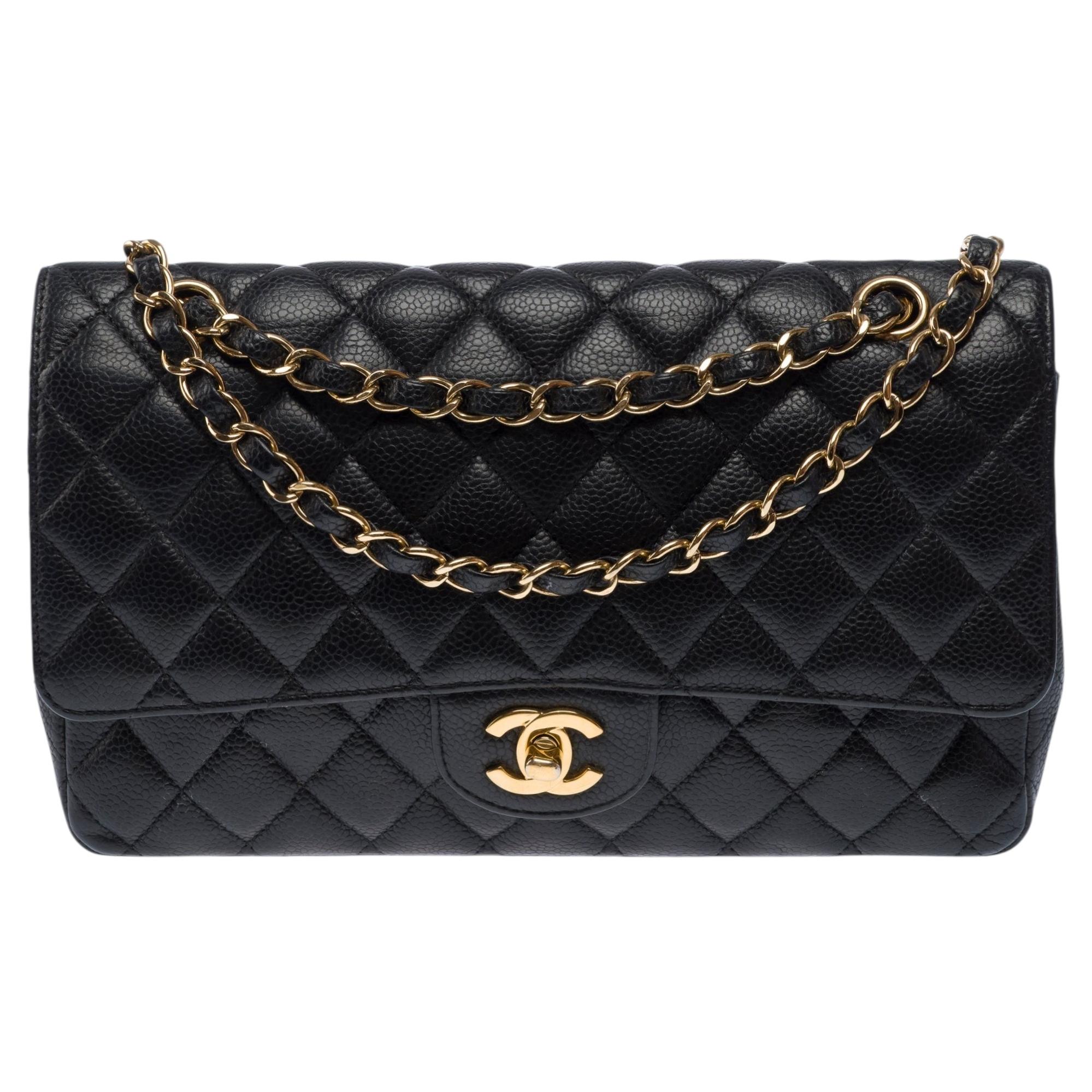 Borsa a tracolla Chanel 2010 Timeless, media, nera, in pelle Caviar, con doppia patta