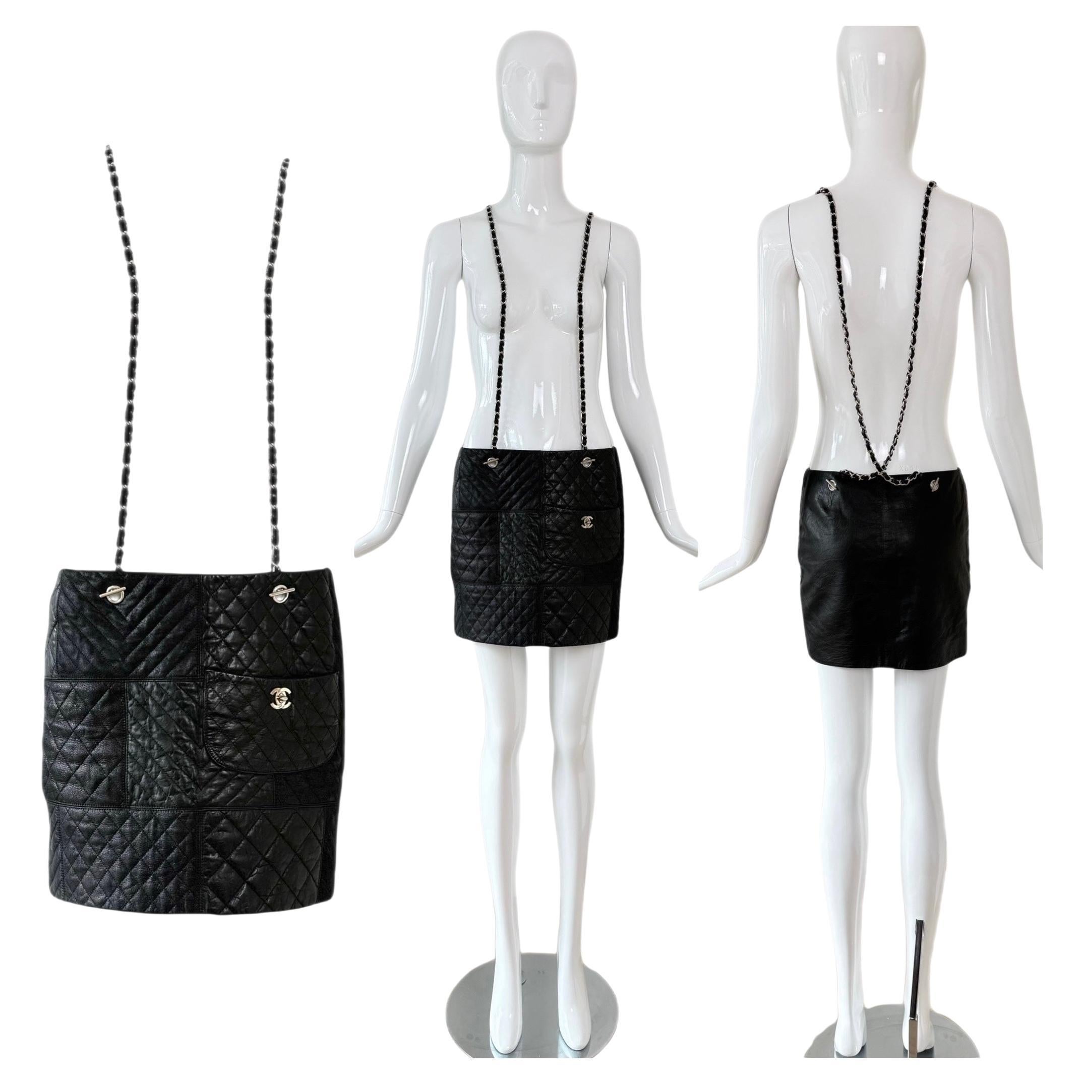 CHANEL 2010 Vintage Black Leather Mini Skirt w. Silver Hardware Chain Suspenders en vente