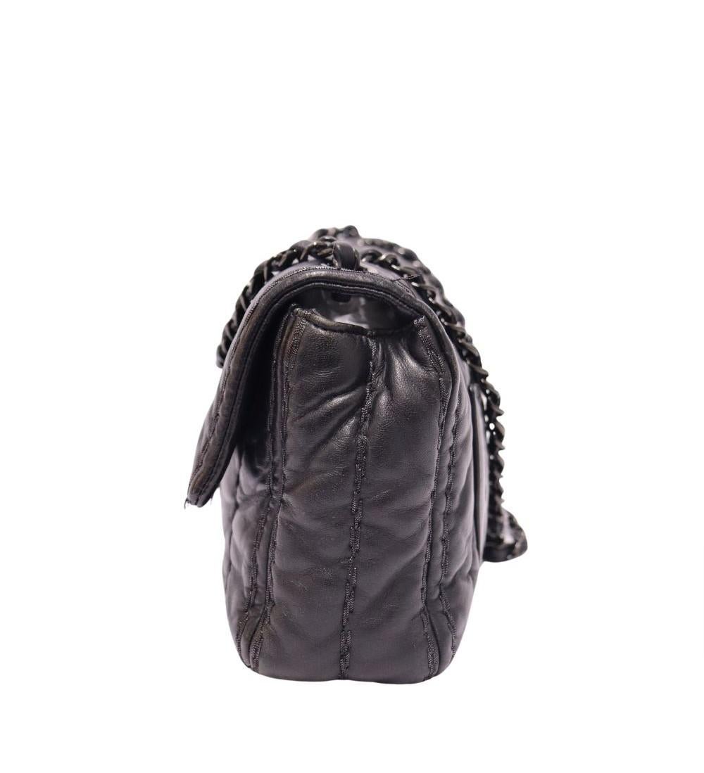 Chanel 2011/2012 Medium Vertical Stitch Flap Bag In Good Condition In Amman, JO