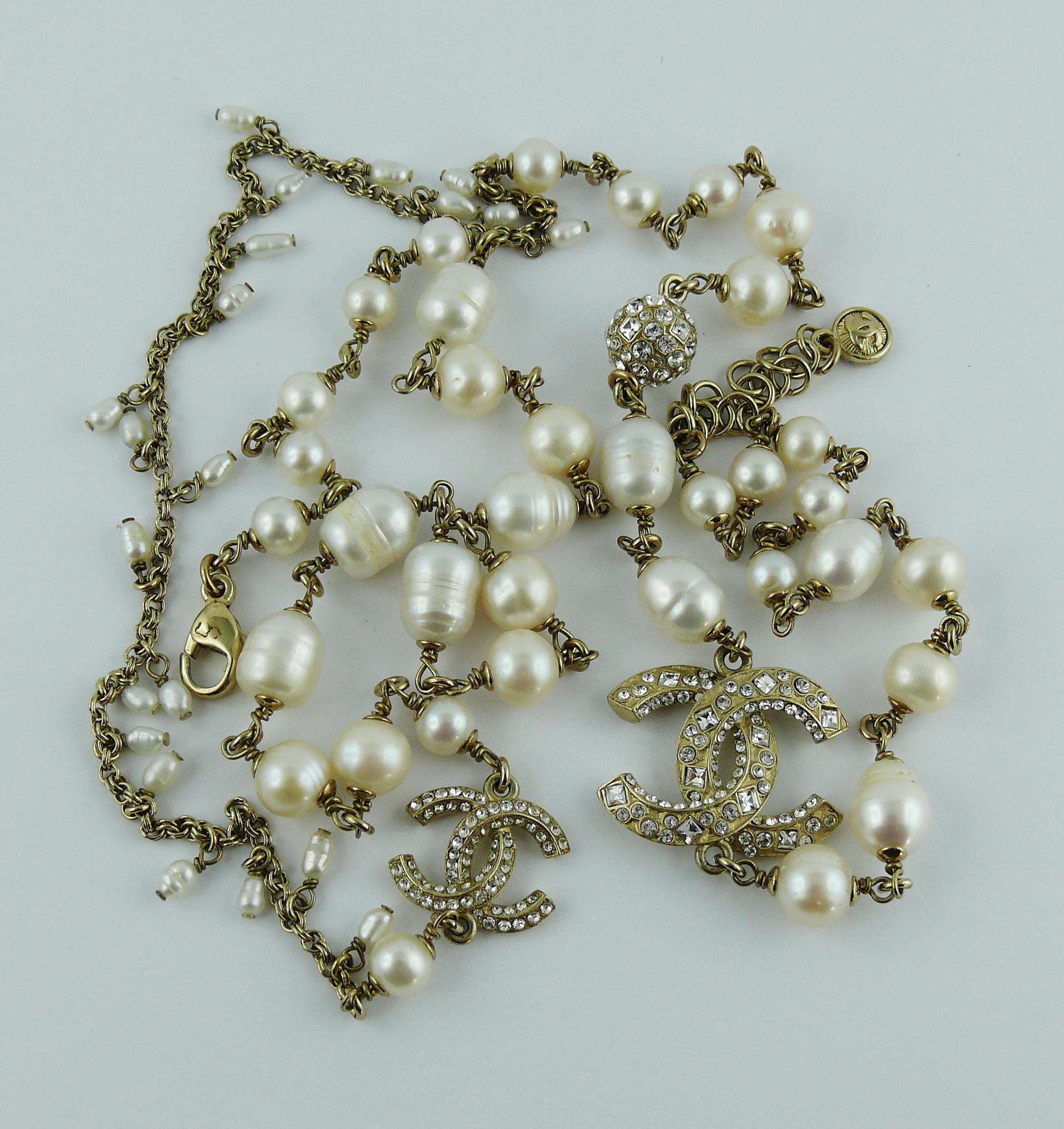 Chanel 2011 Cultured Freshwater Pearl Jewelled CC Necklace In Excellent Condition In Nice, FR