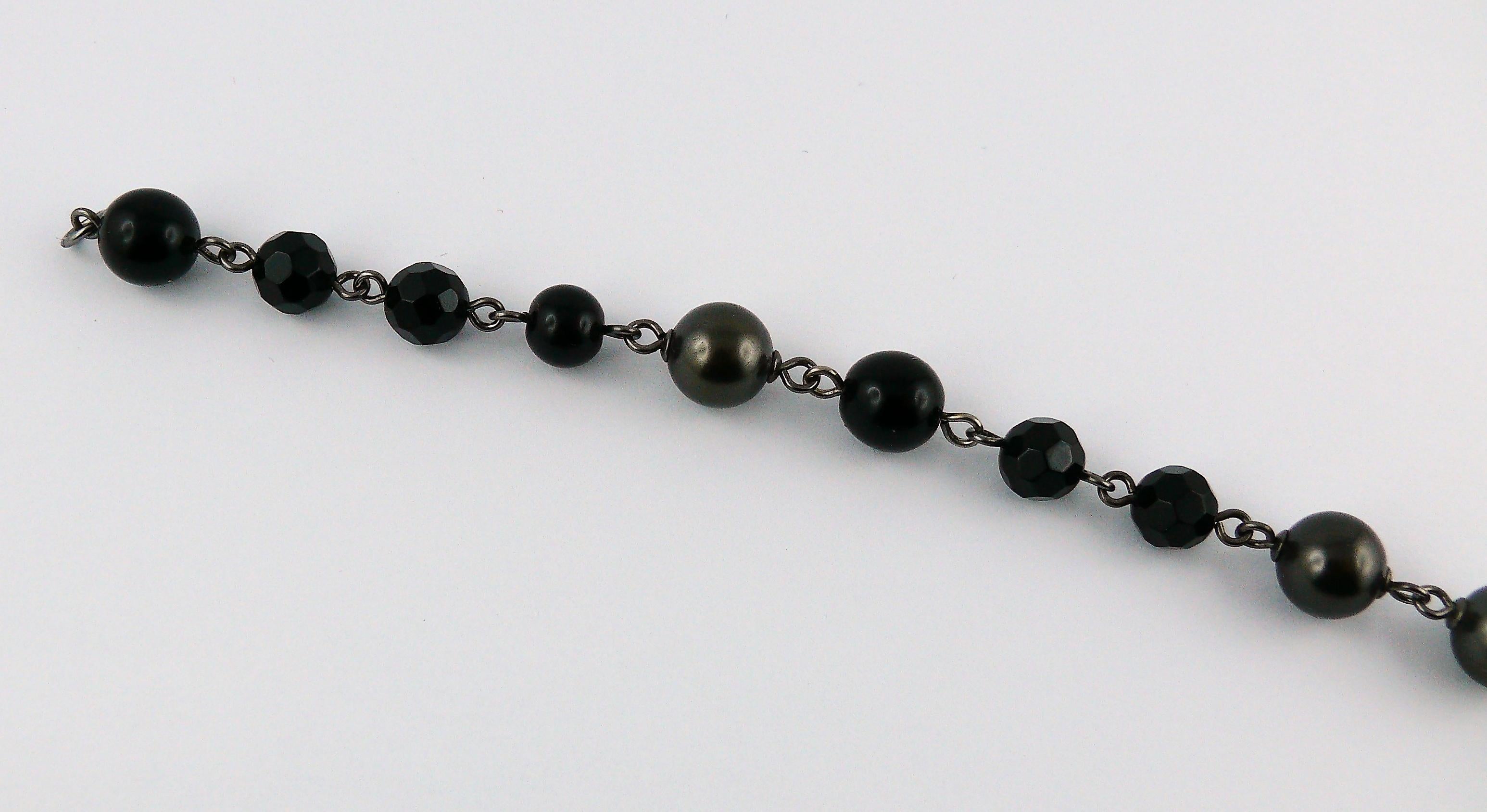 Chanel 2011 Grey Pearl and Black Bead Logo Necklace In Excellent Condition In Nice, FR