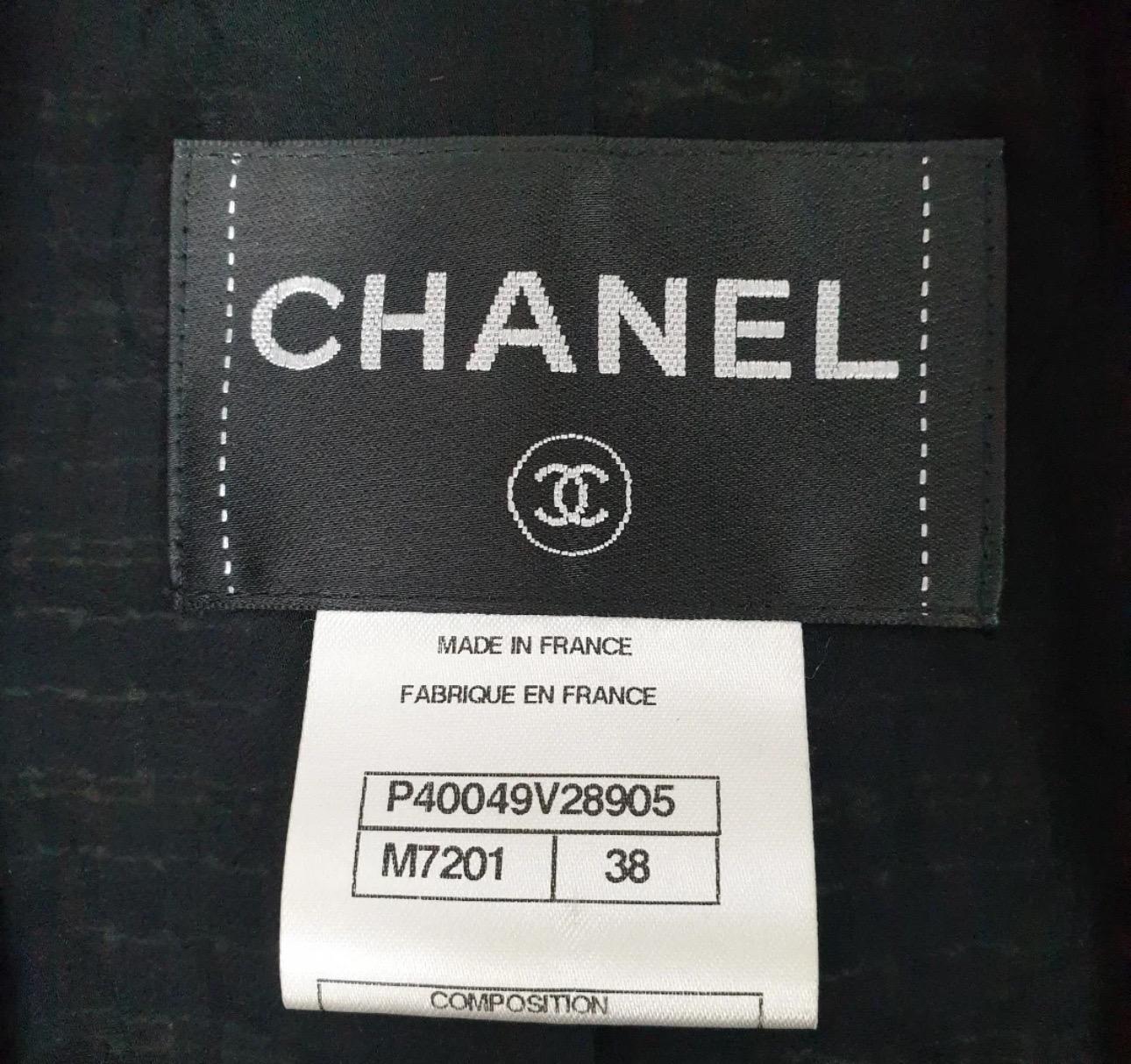 Chanel 2011 Blazer en tweed multicolore Sz.38 en vente 3