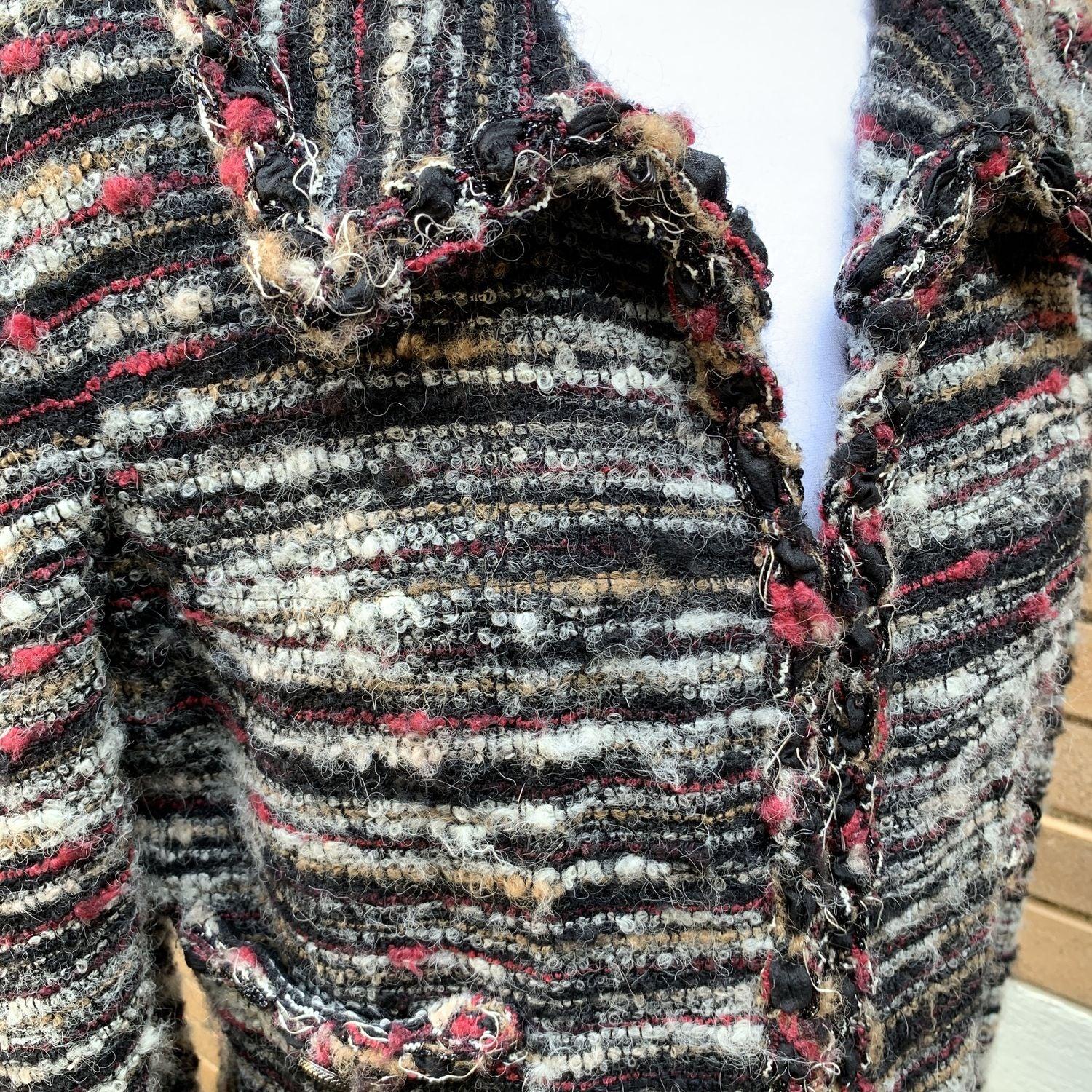Chanel 2011 Multicolour Wool Cardigan Jacket Size 38 FR In Excellent Condition For Sale In Rome, Rome