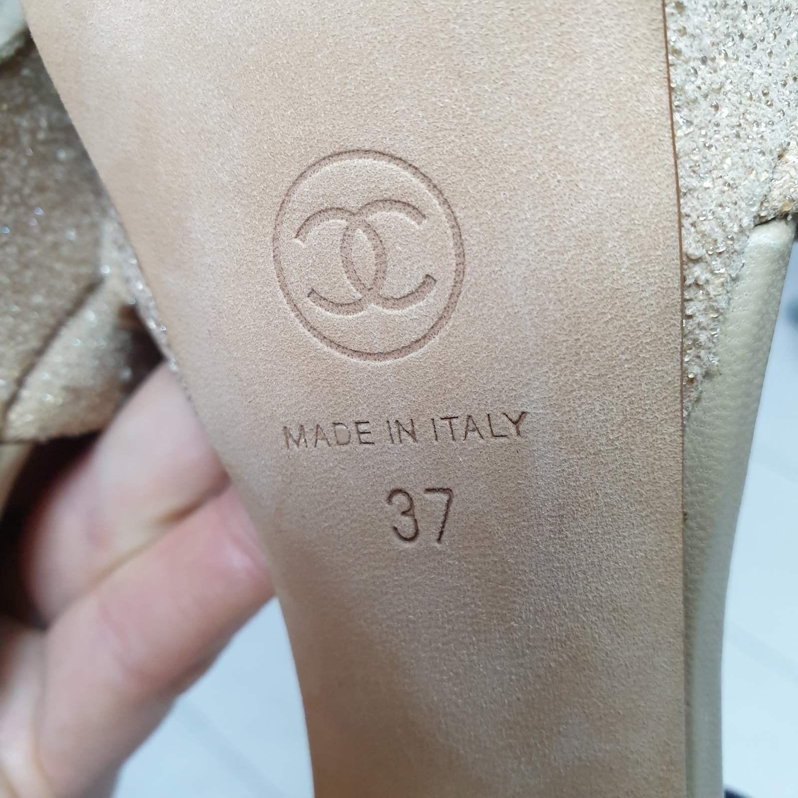 CHANEL 2012 Beige Sand Coral Heels Sandals For Sale 10