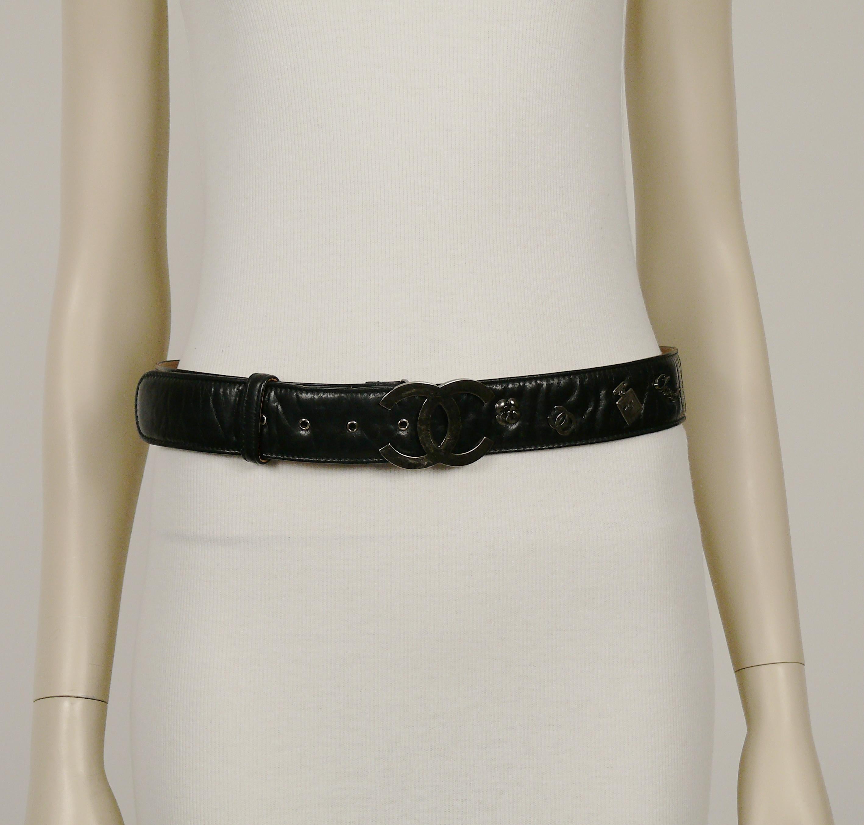 Chanel 2012 Black Leather Belt with CC Buckle and Iconic Details In Good Condition In Nice, FR