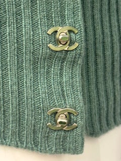 Chanel 2012 collection green cashmere turnlock jumper sweater