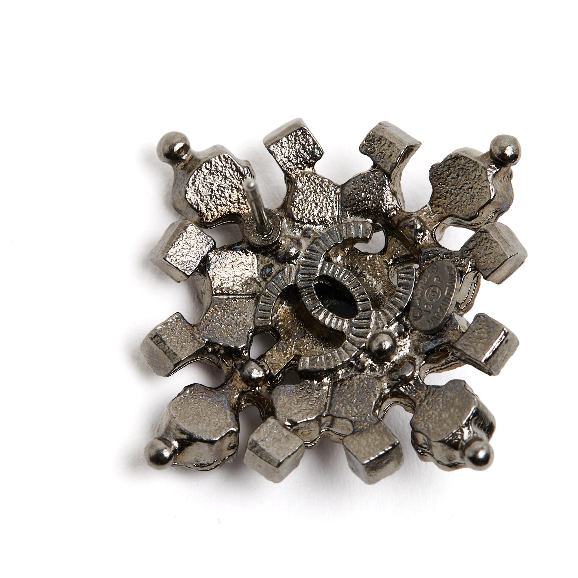 Chanel 2012 Mono Boucle Oreille Creole CC métal doré  Boucles d'oreilles Unisexe en vente
