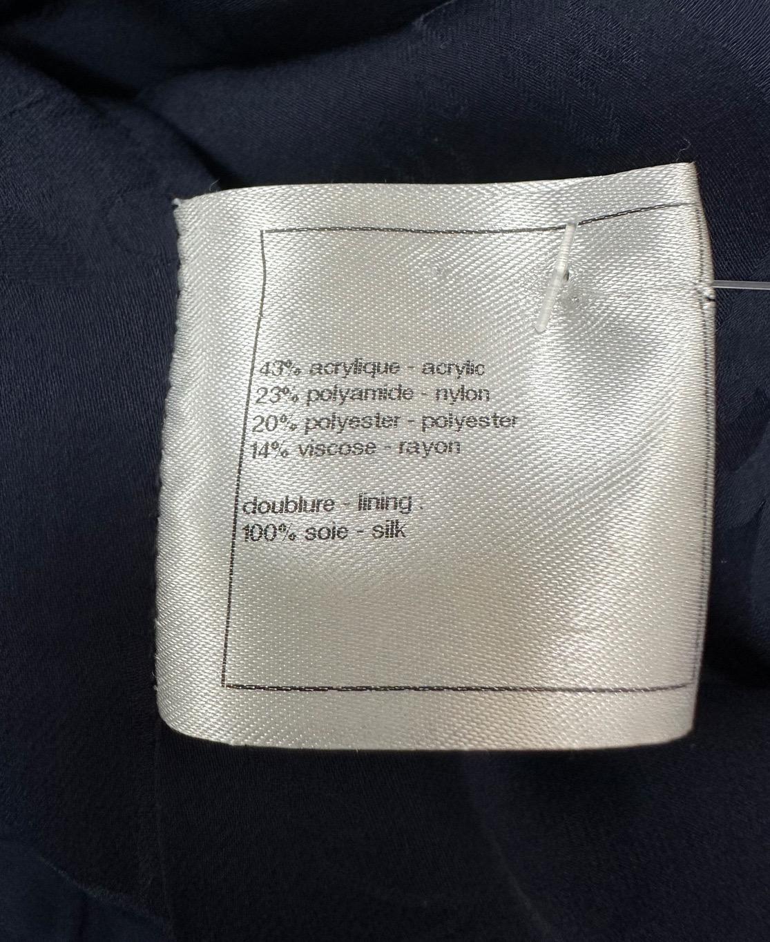 Women's Chanel 2012 Navy Blue Tweed Jacket, Sz.46 For Sale
