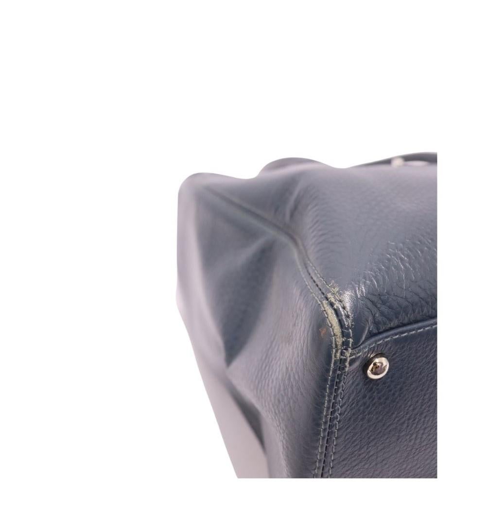 Chanel 2013/2014 - Grand sac fourre-tout Executive Cerf en cuir bleu marine en vente 4