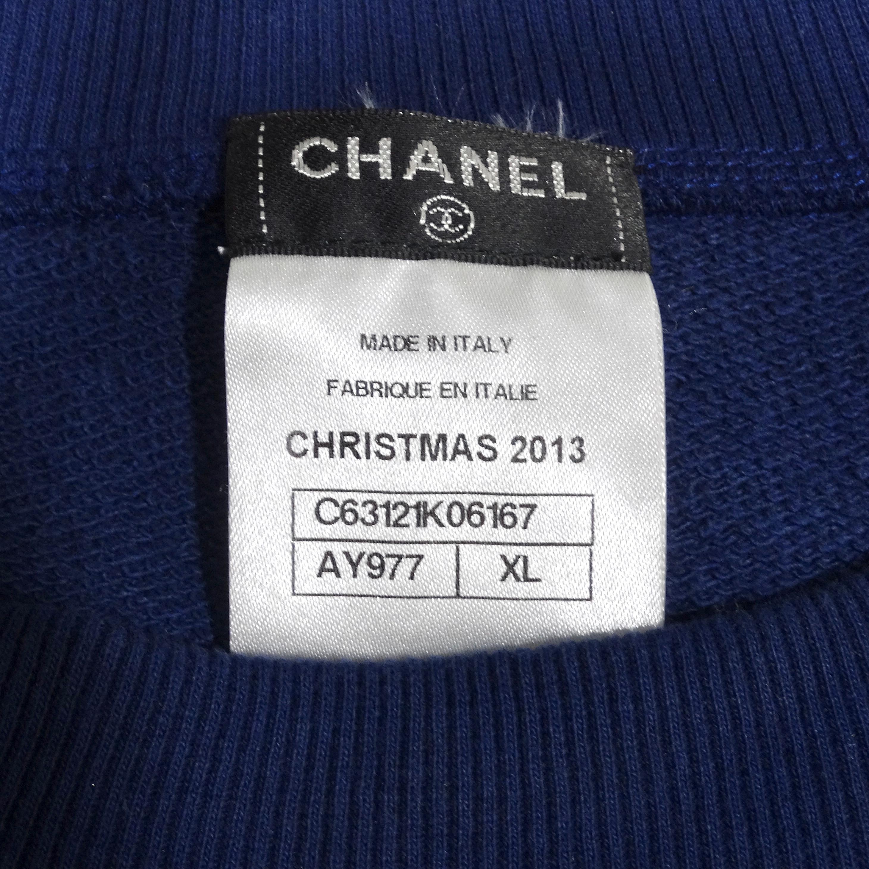 Chanel 2013 Limited Edition Navy Logo Sweatshirt For Sale 4