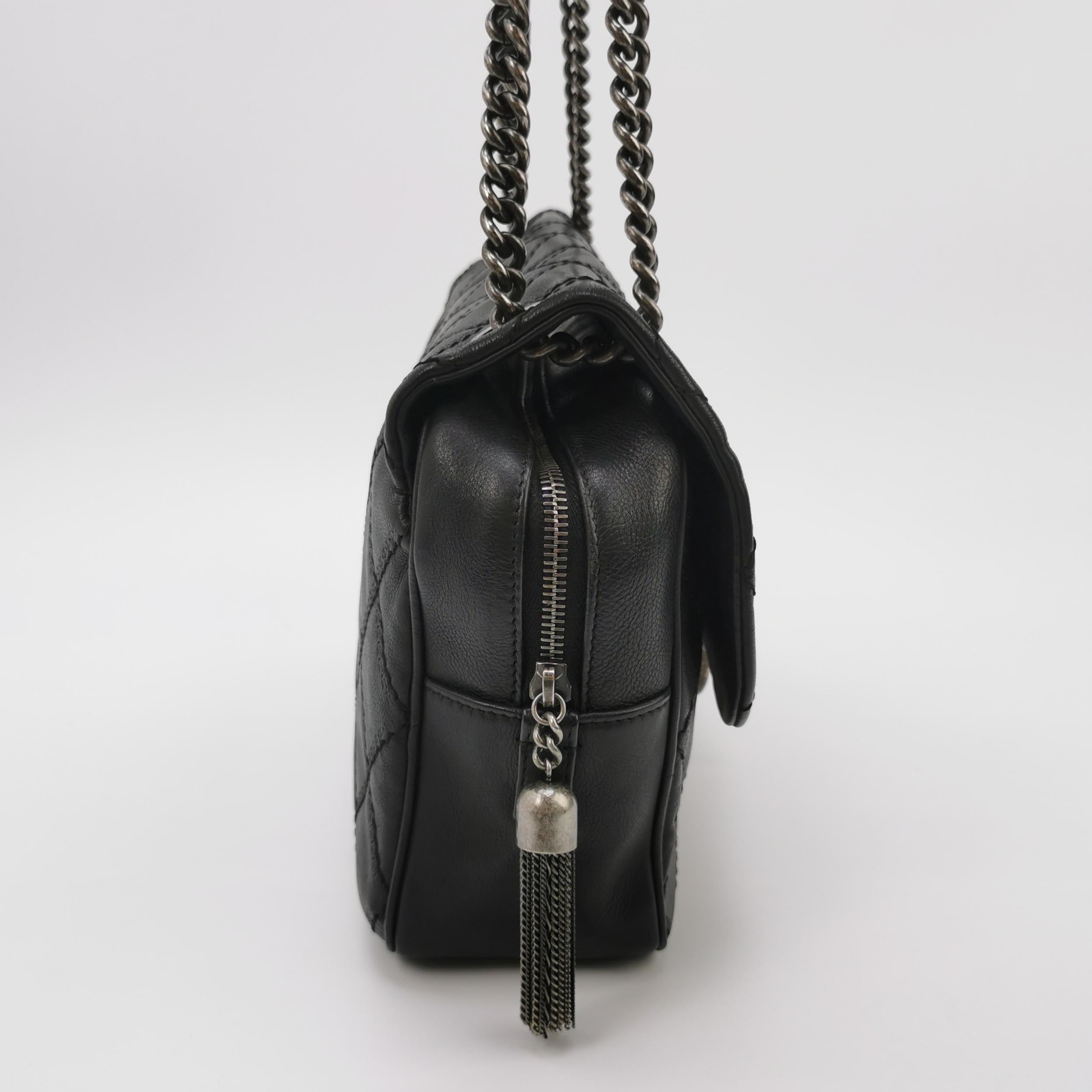 Chanel 2013 Paris-Edinburgh Borsa a spalla grande in pelle di vitello con patta nera in vendita 5