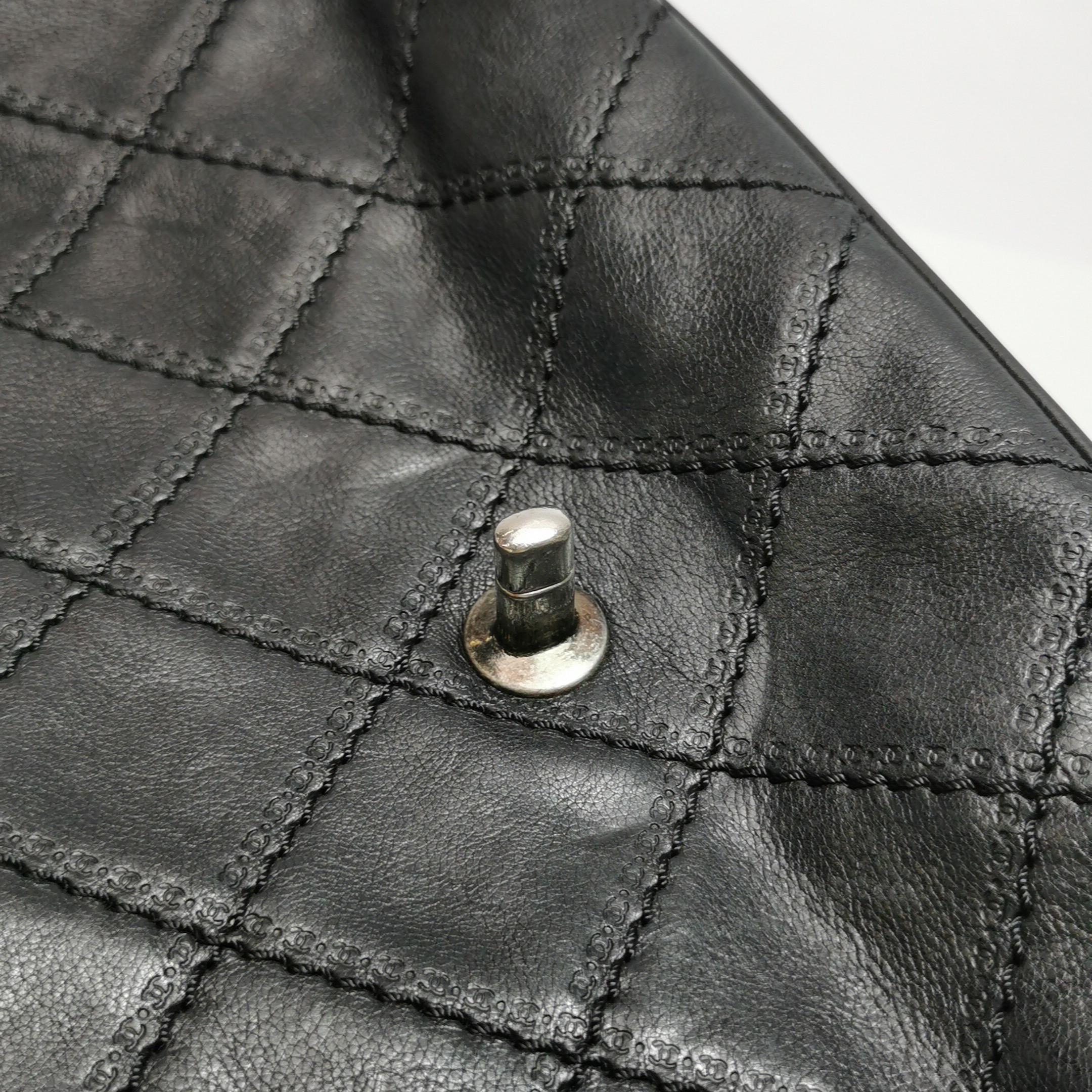 Chanel 2013 Paris-Edinburgh Borsa a spalla grande in pelle di vitello con patta nera in vendita 6