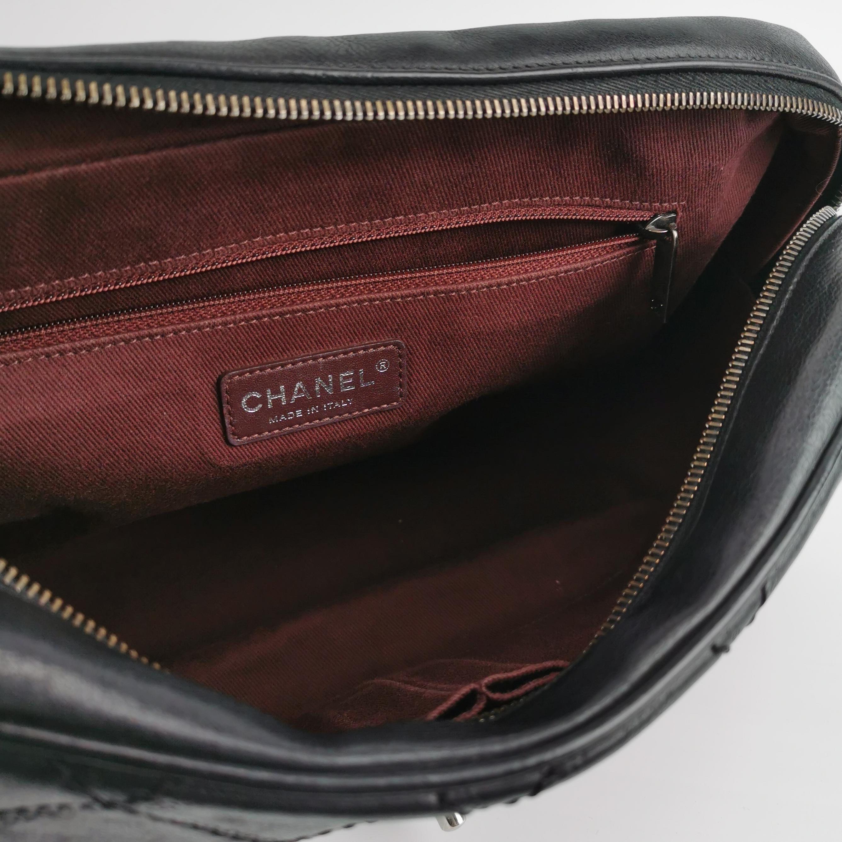 Chanel 2013 Paris-Edinburgh Borsa a spalla grande in pelle di vitello con patta nera in vendita 7