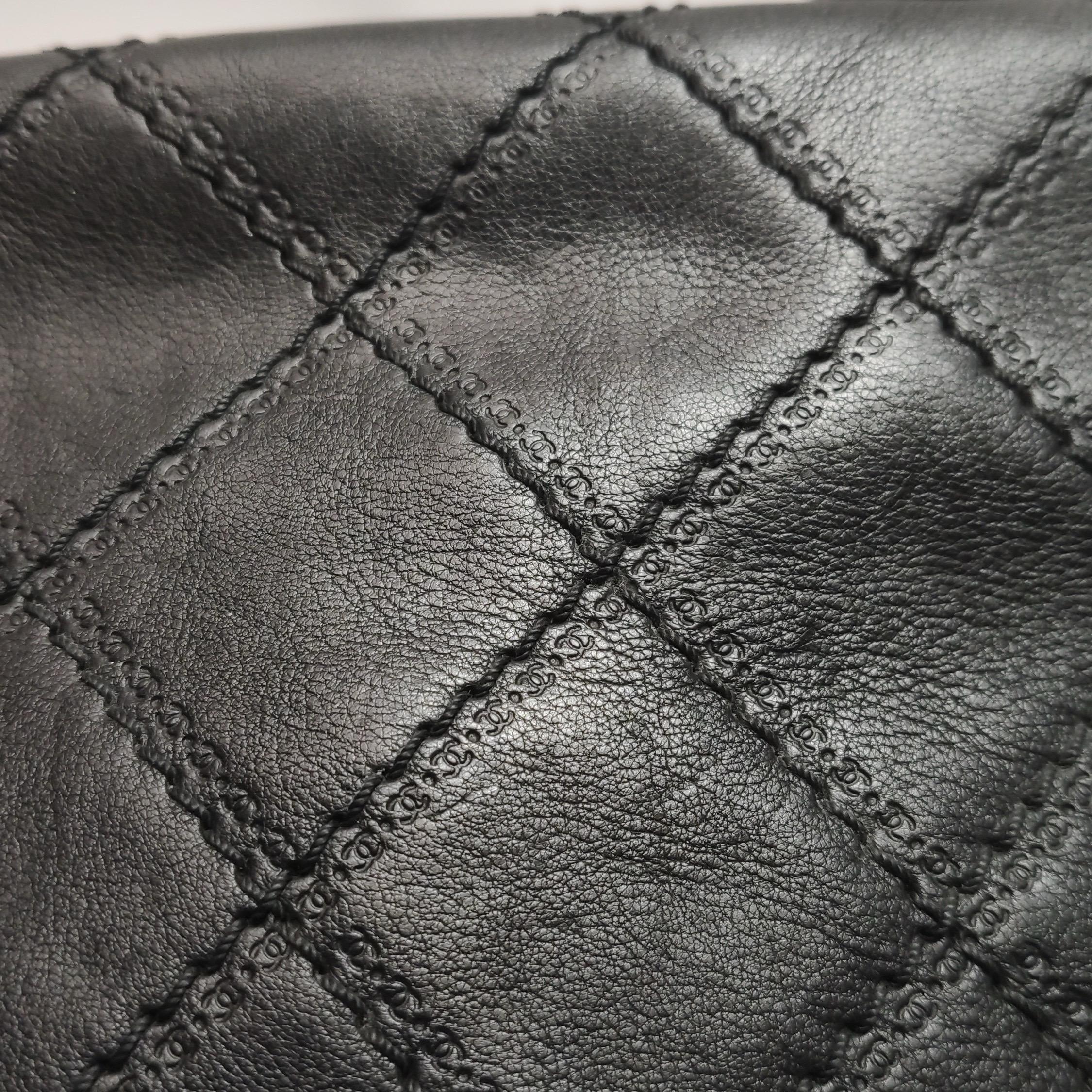 Chanel 2013 Paris-Edinburgh Borsa a spalla grande in pelle di vitello con patta nera in vendita 11