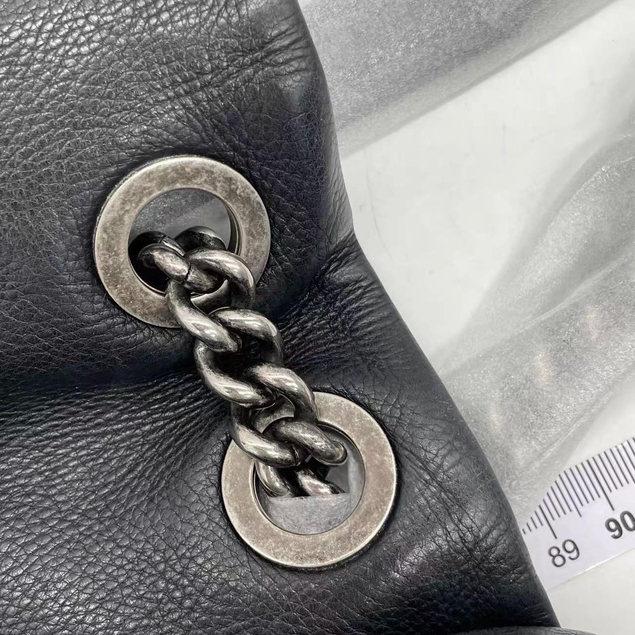 Chanel 2013 Paris-Edinburgh Large Black Flap Calfskin Leather Shoulder Bag en vente 12