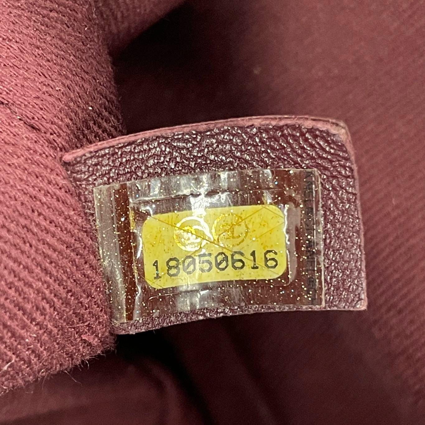 Chanel 2013 Paris-Edinburgh Large Black Flap Calfskin Leather Shoulder Bag en vente 4