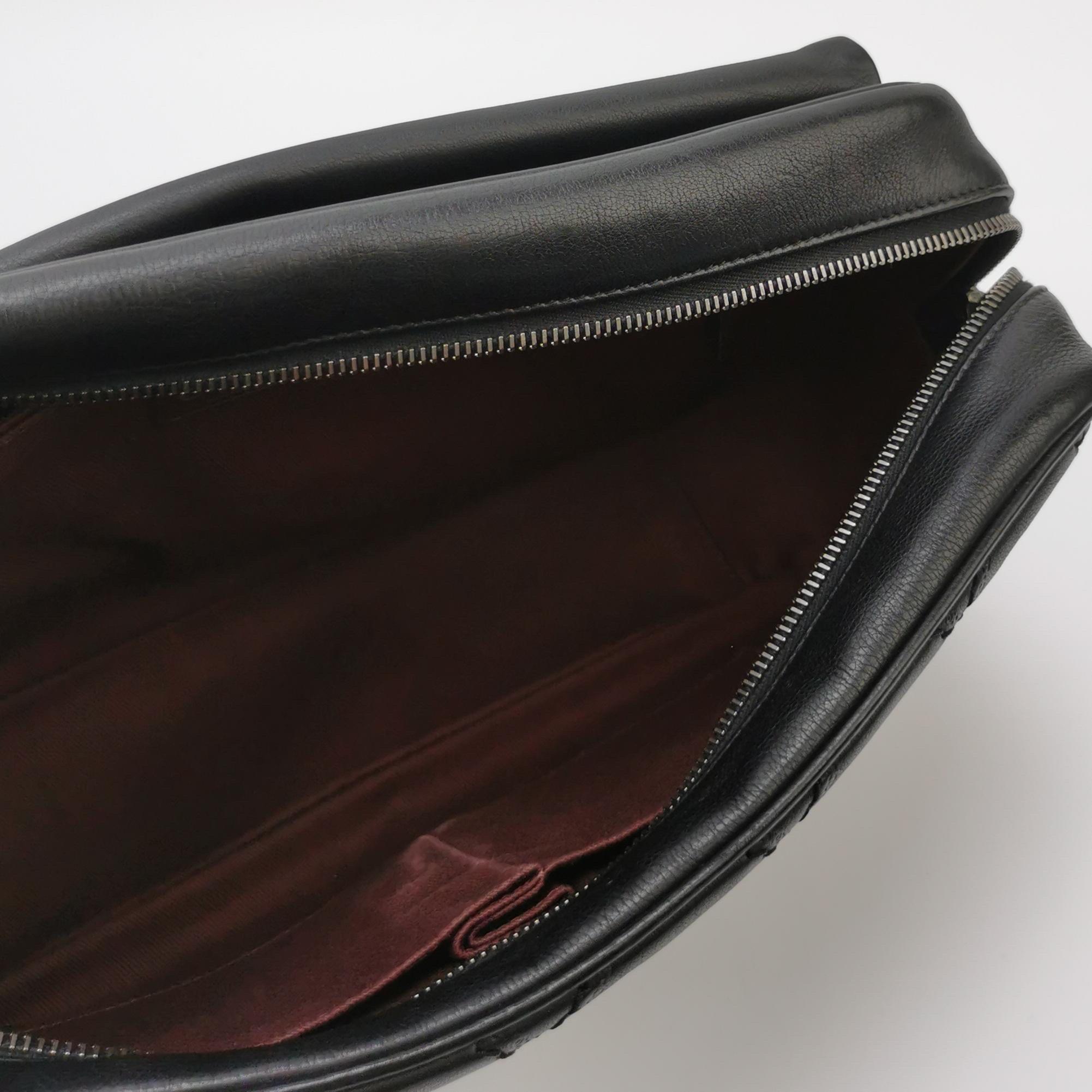 Chanel 2013 Paris-Edinburgh Borsa a spalla grande in pelle di vitello con patta nera in vendita 4