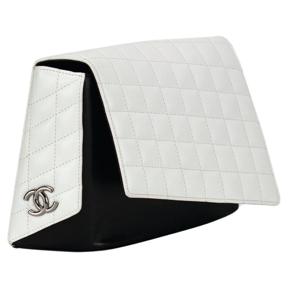 Chanel 2013 Runway Hand Through White Quilted Lambskin Clutch Bag