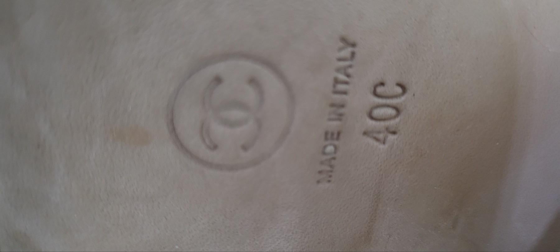 Chanel 2013 Weiße Stiefel aus Lackleder mit Absatz aus Kalbslederkette Obsession 11