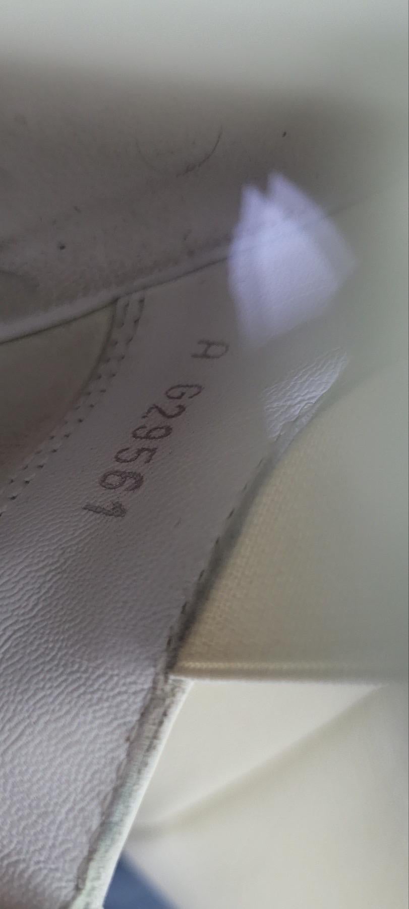 Chanel 2013 Weiße Stiefel aus Lackleder mit Absatz aus Kalbslederkette Obsession 2