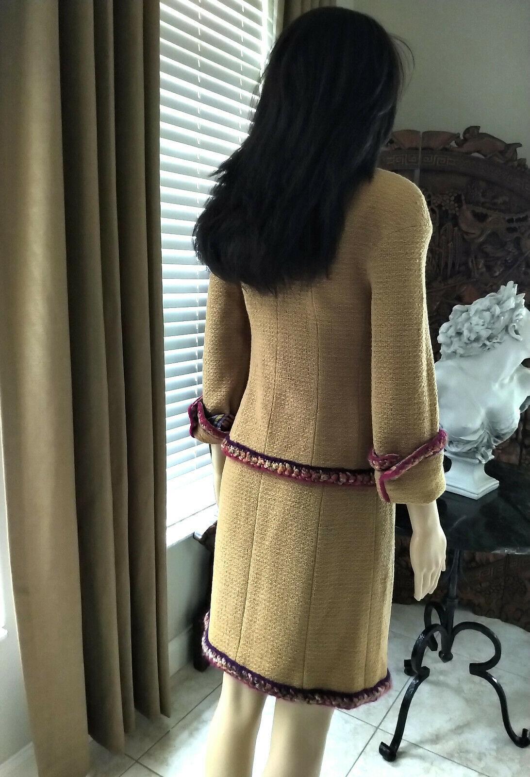 Chanel 2014 14K Camel Tan Supermarket Tweed Jacket & Skirt Suit FR 34/ US 2  In Excellent Condition For Sale In Ormond Beach, FL