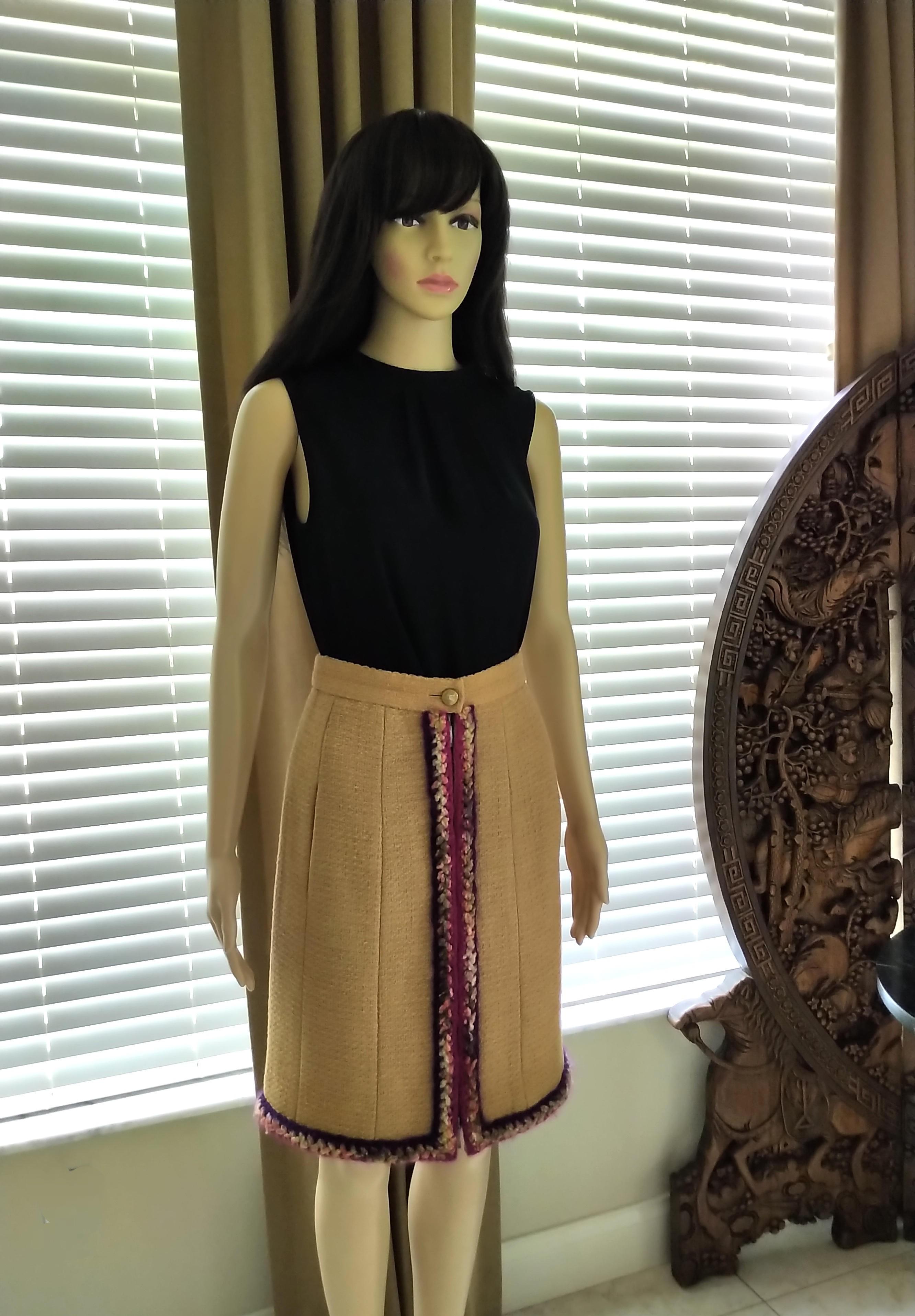 Brown Chanel 2014 14K Camel Tan Supermarket Tweed Multi Color Skirt FR 34/ 36 US 2 4 For Sale