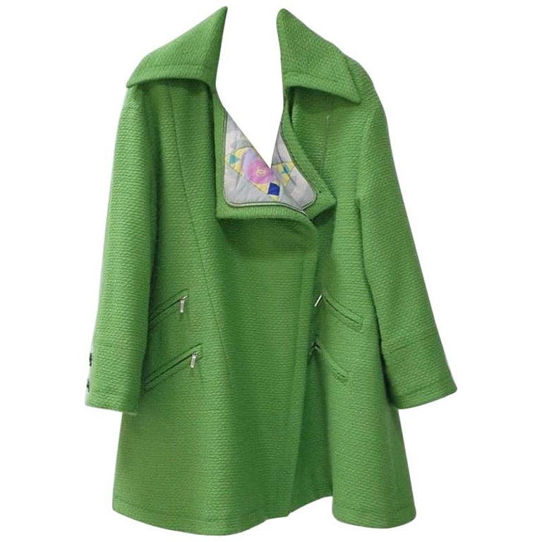Chanel 2014-2015 Oversize Apple Green Wool Coat For Sale at 