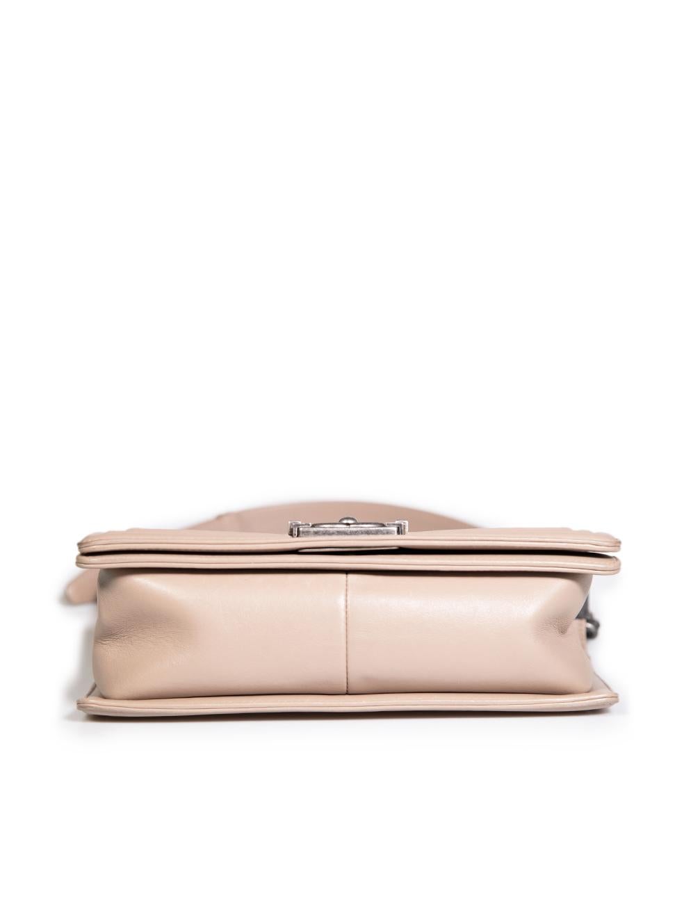 Women's Chanel 2014 Beige Lambskin Medium Chevron Boy Bag Ruthenium Hardware For Sale