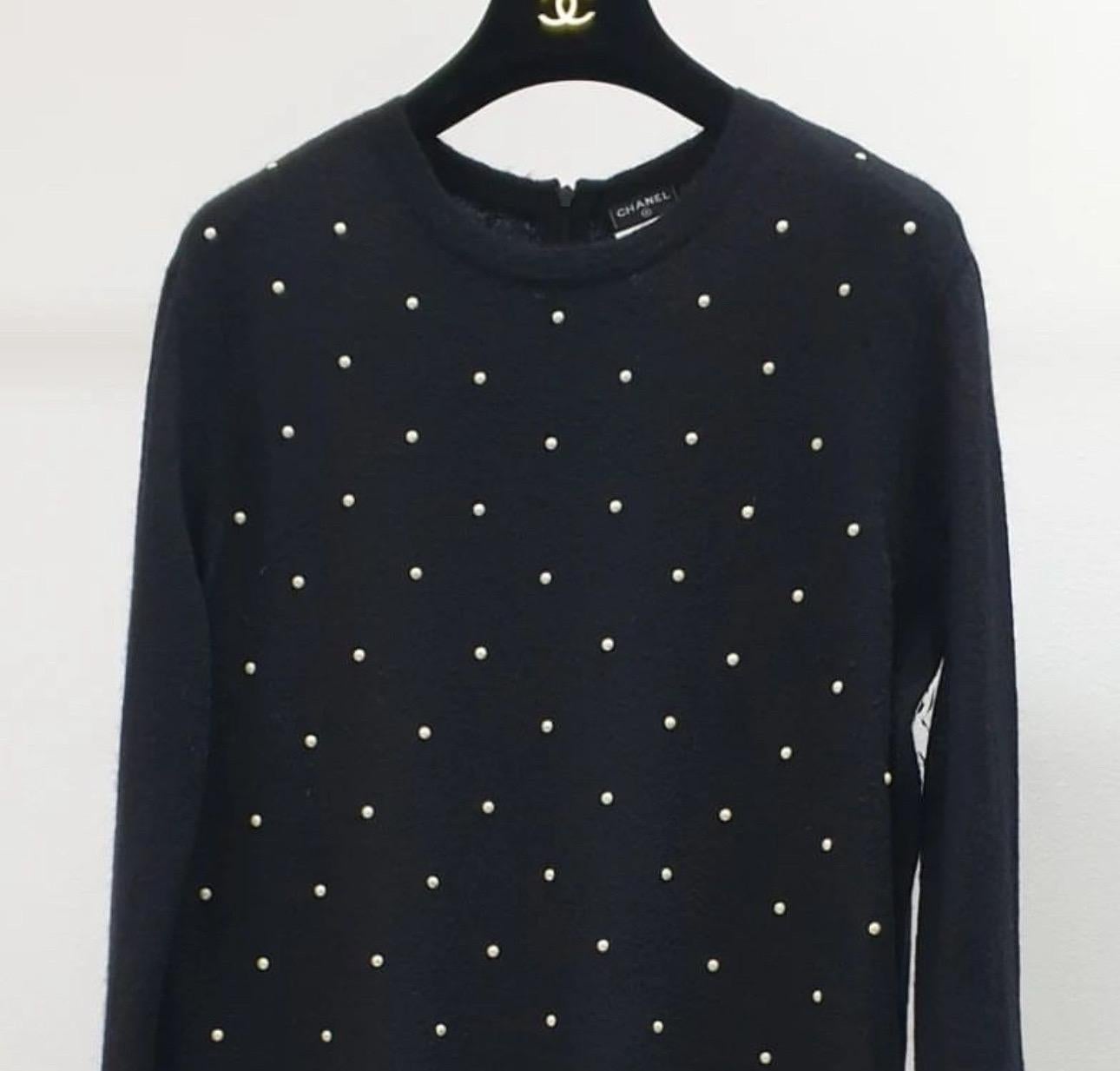 Chanel 2014 Black Mohair Pearl Mini Dress In Good Condition In Krakow, PL