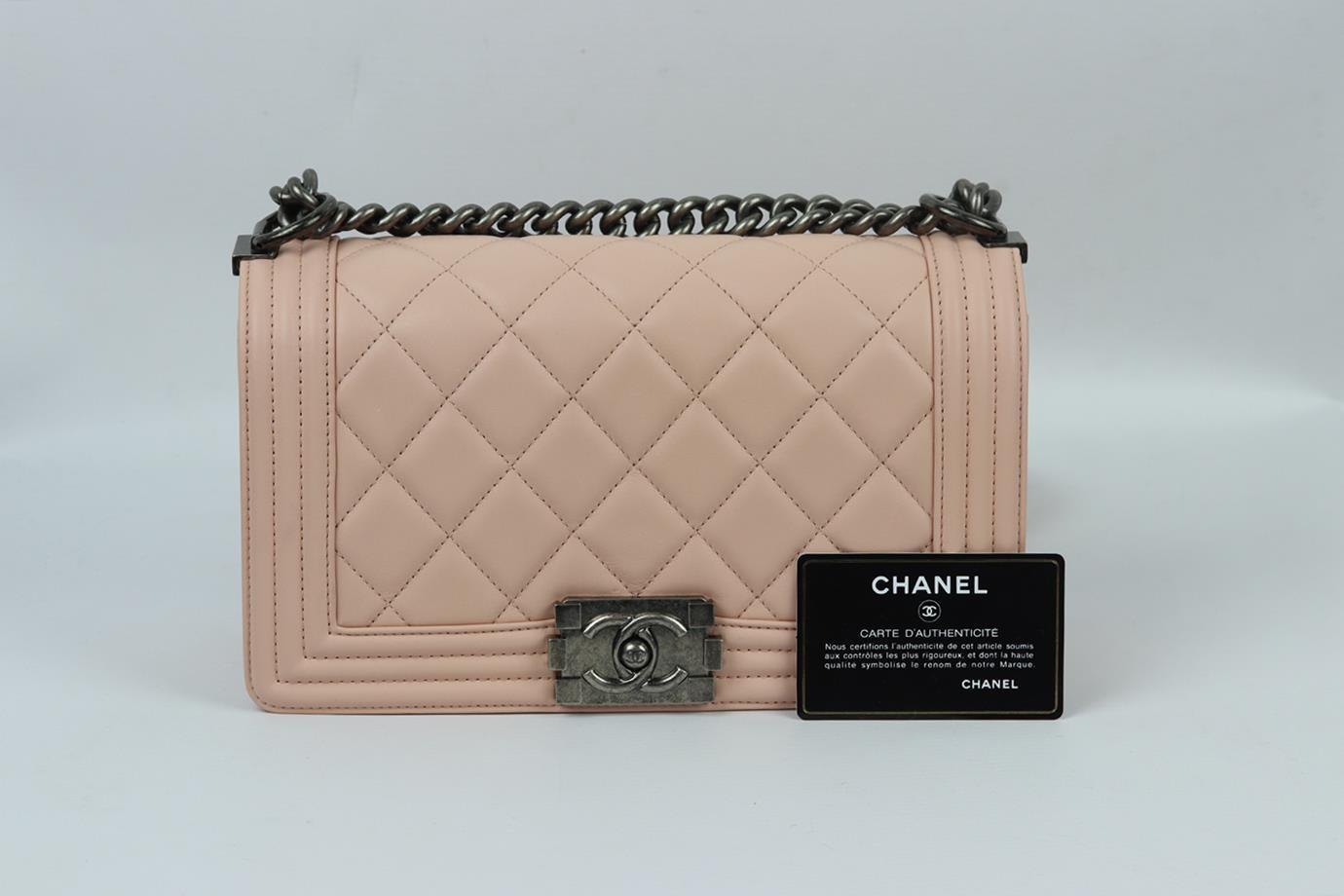 Chanel 2014 Boy Medium Umhängetasche aus gestepptem Leder im Angebot 5